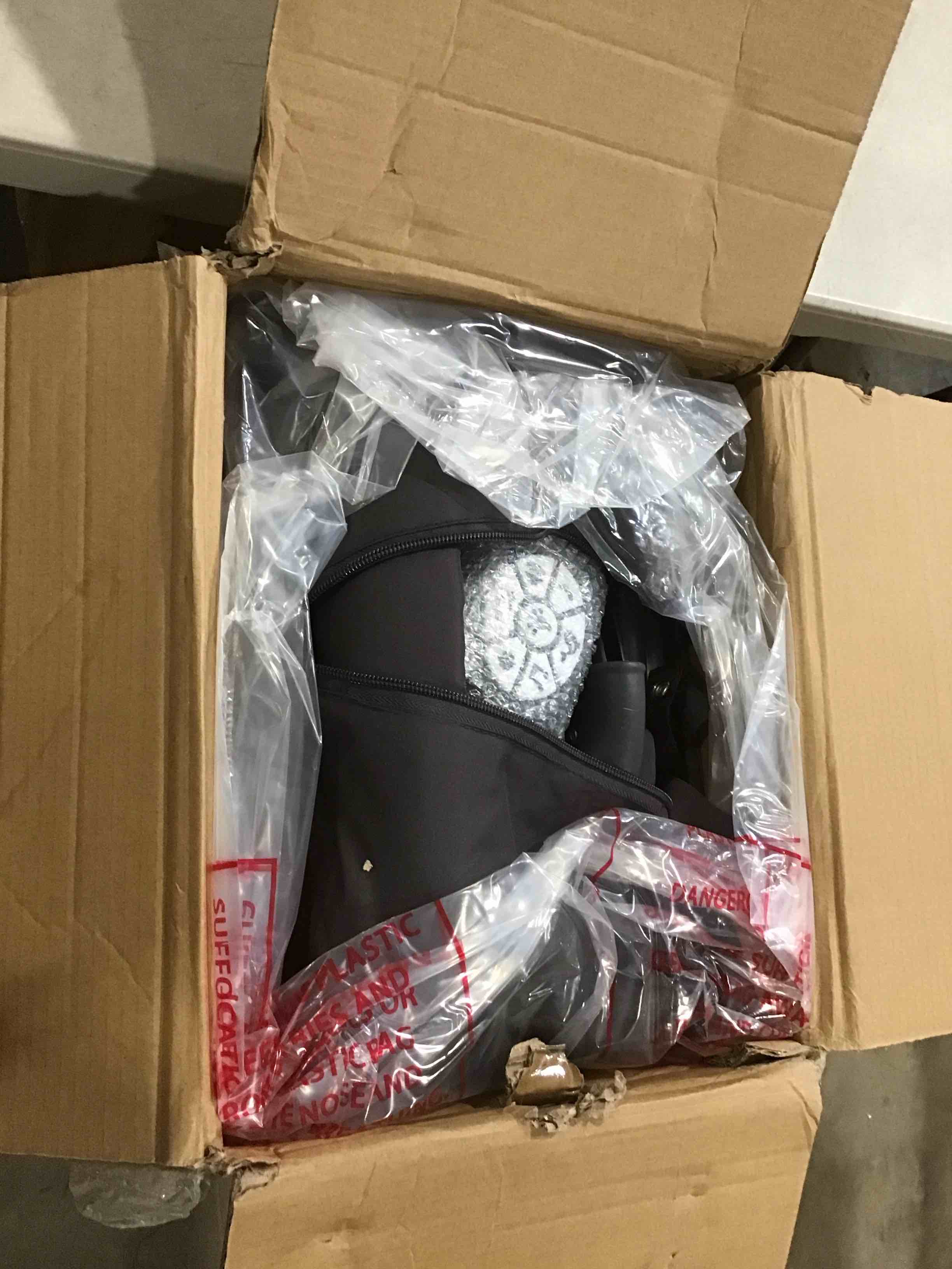 https://s3.amazonaws.com/lotting-images-prod/bidfta/PNK0353914_1730295056138.jpeg