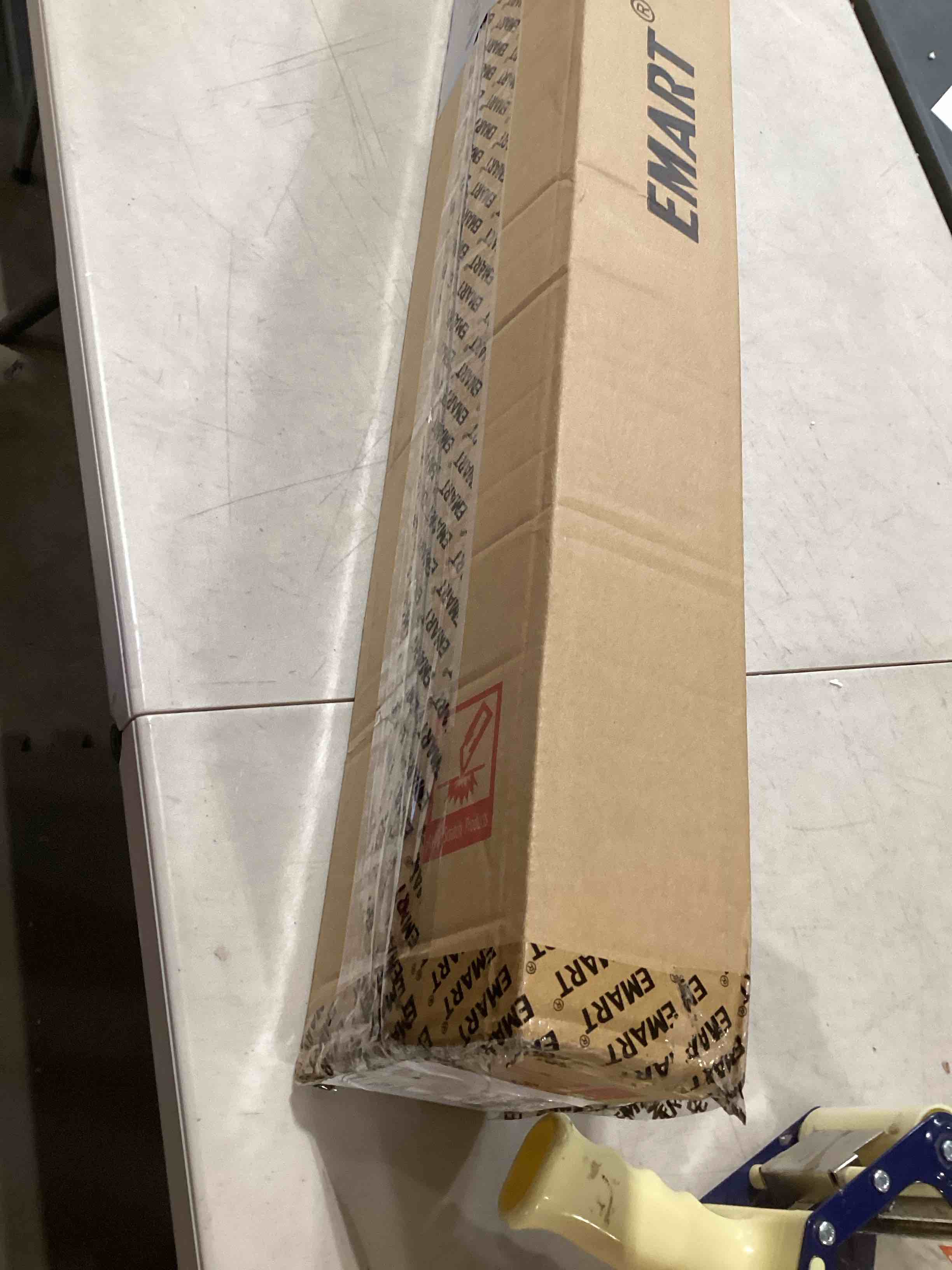 https://s3.amazonaws.com/lotting-images-prod/bidfta/PNK0354392_1730825785194.jpeg