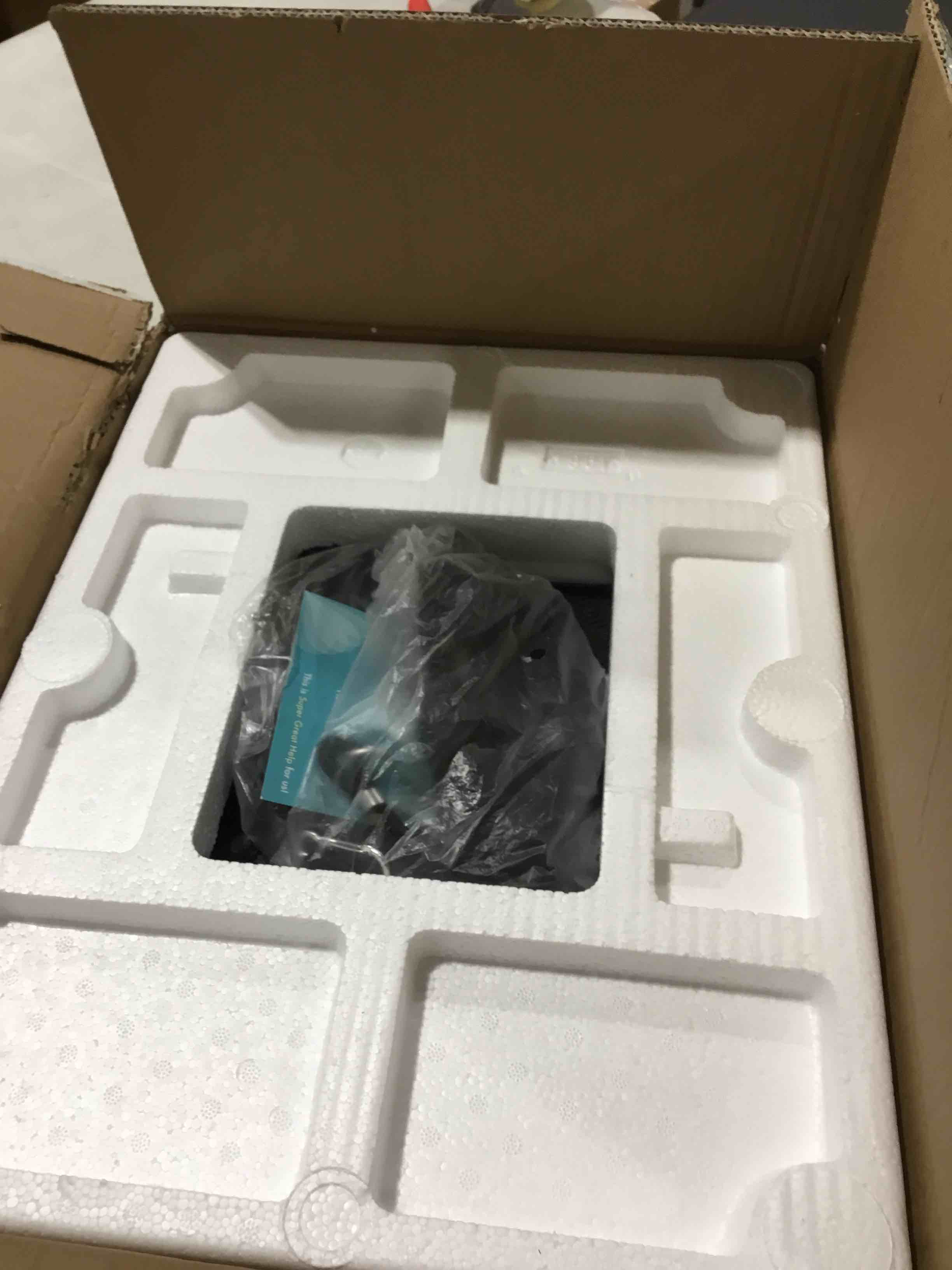https://s3.amazonaws.com/lotting-images-prod/bidfta/PNK0354784_1730401762252.jpeg