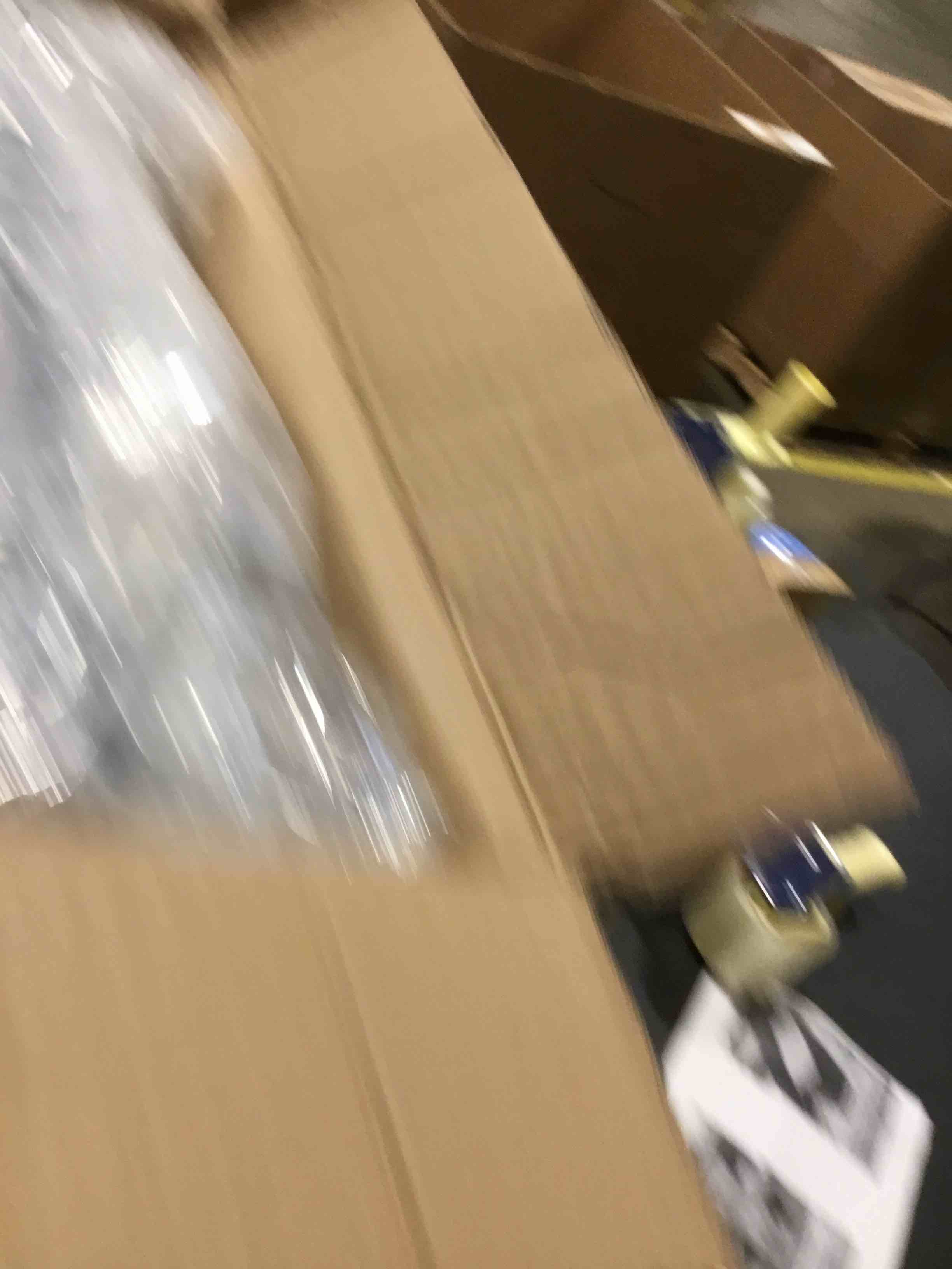 https://s3.amazonaws.com/lotting-images-prod/bidfta/PNK0354787_1730401173772.jpeg