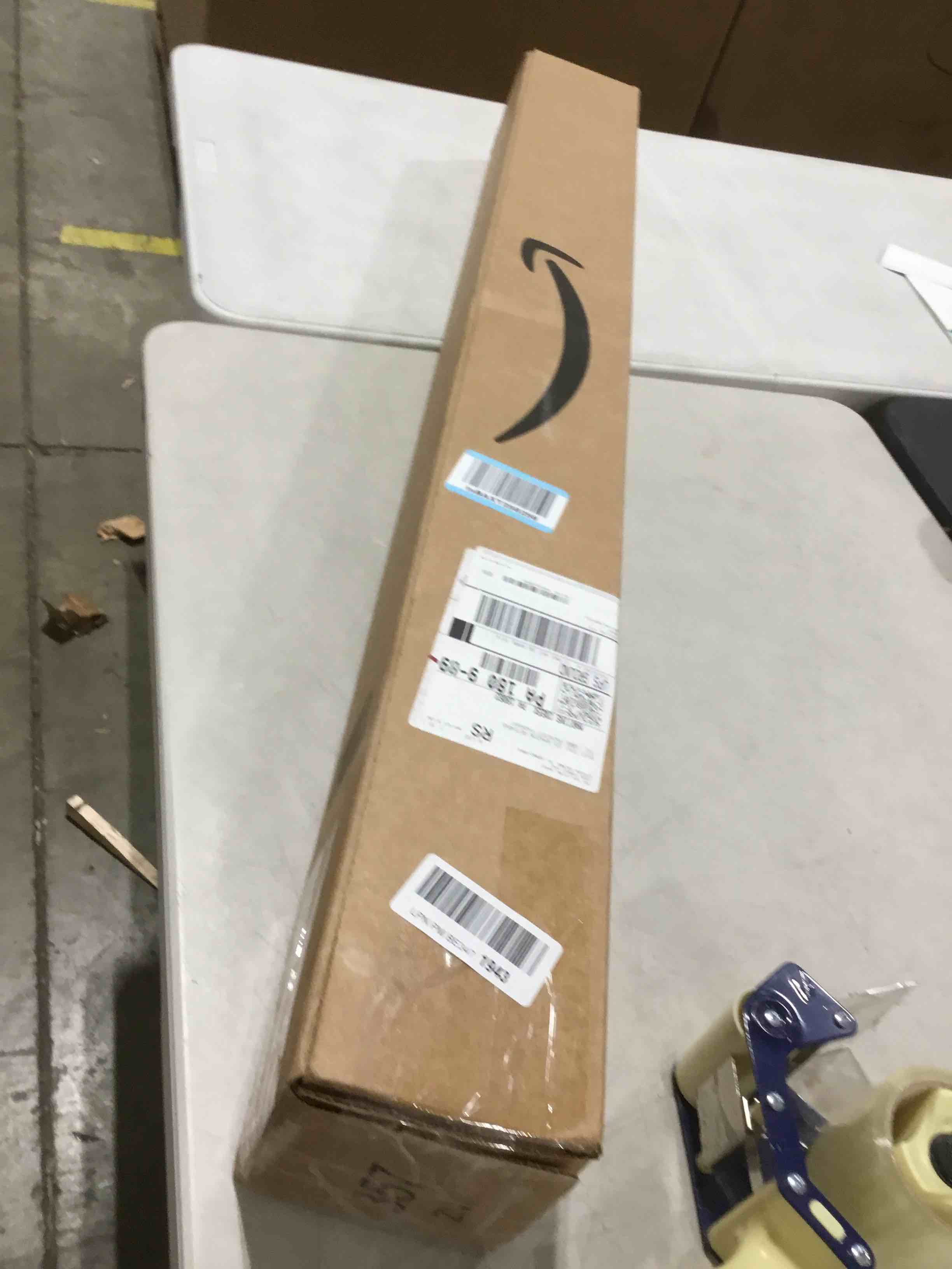 https://s3.amazonaws.com/lotting-images-prod/bidfta/PNK0354789_1730400526150.jpeg