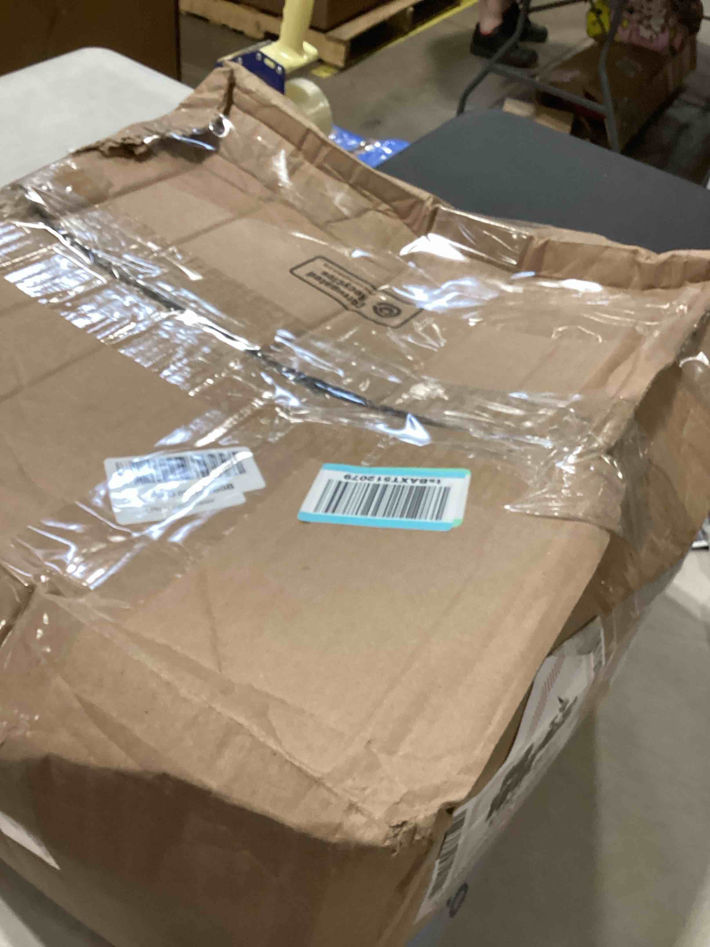 https://s3.amazonaws.com/lotting-images-prod/bidfta/PNK0354826_1730392238153.jpeg
