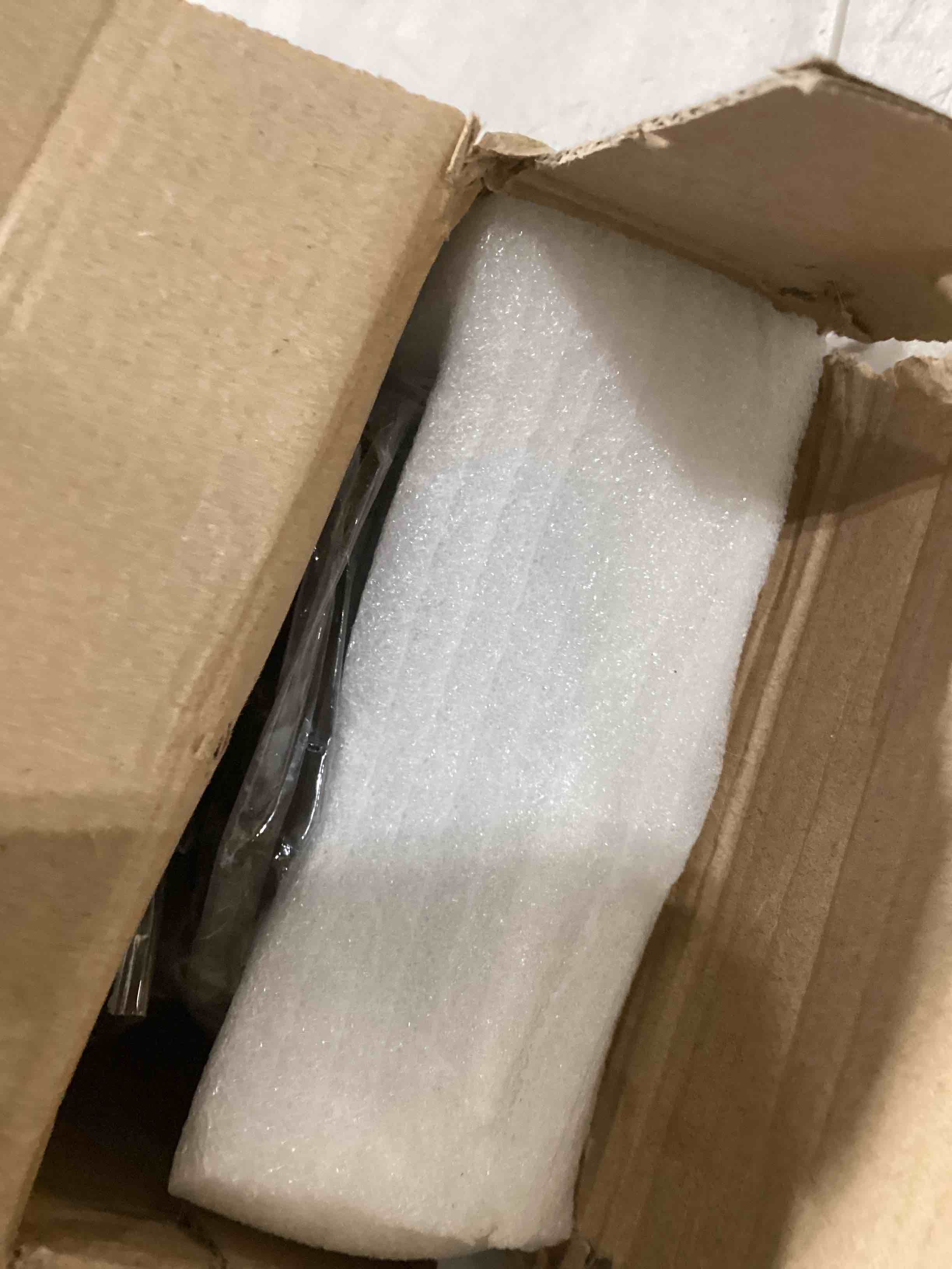 https://s3.amazonaws.com/lotting-images-prod/bidfta/PNK0354910_1730376220632.jpeg