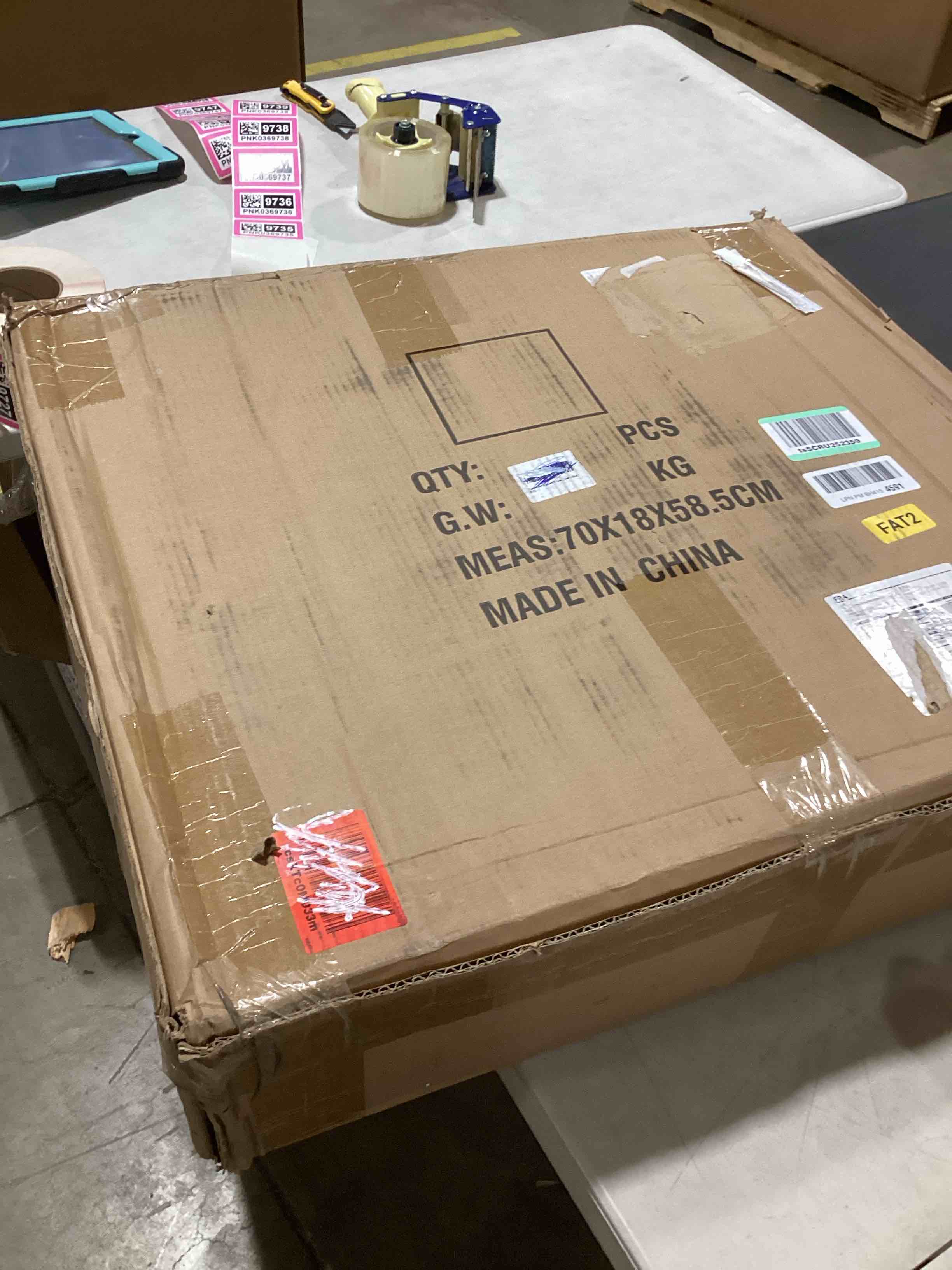 https://s3.amazonaws.com/lotting-images-prod/bidfta/PNK0355241_1730115376197.jpeg