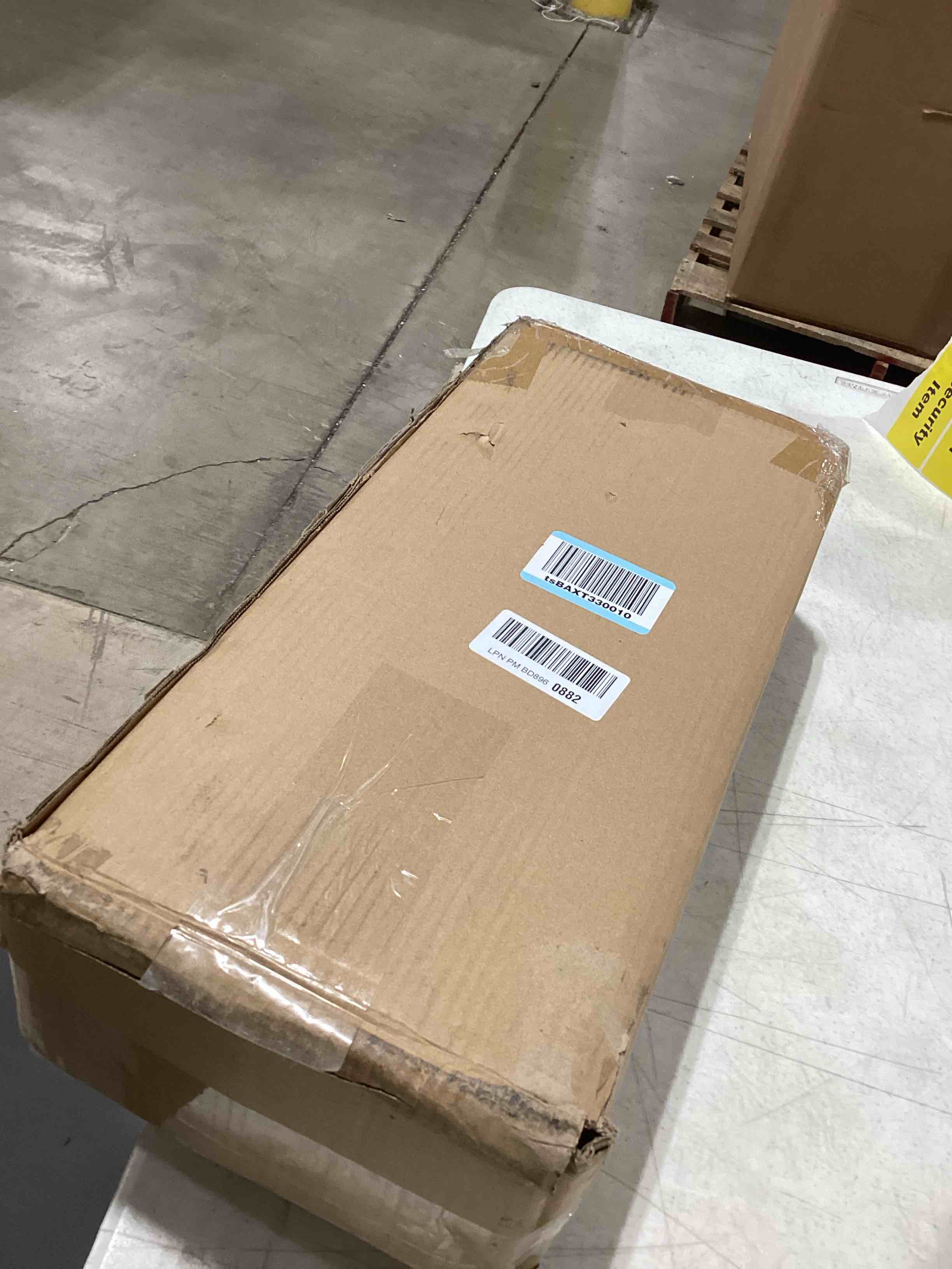 https://s3.amazonaws.com/lotting-images-prod/bidfta/PNK0356393_1732283031904.jpeg