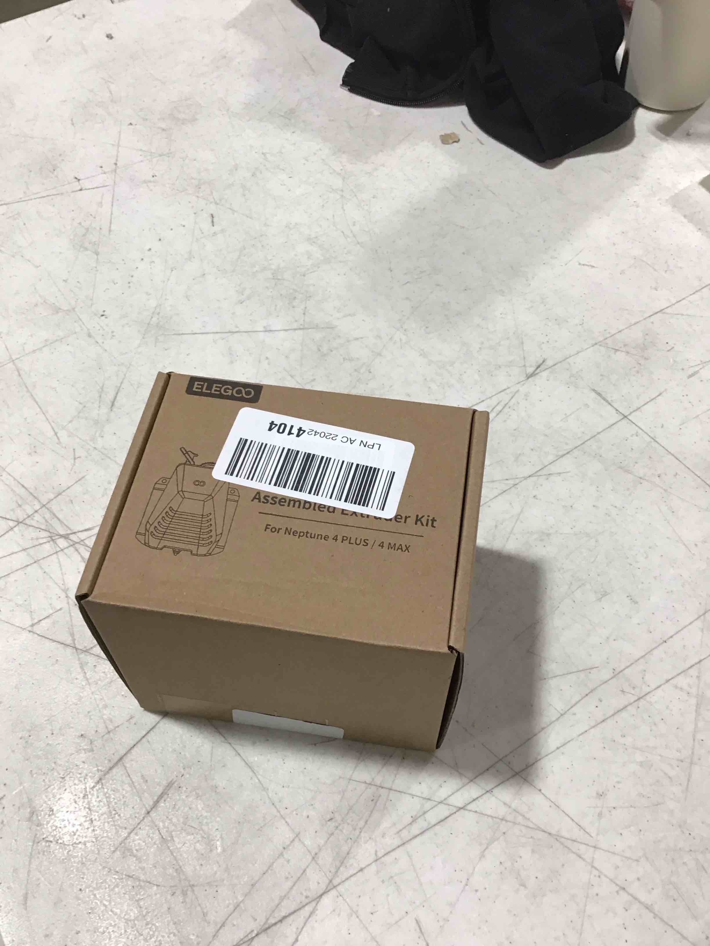 https://s3.amazonaws.com/lotting-images-prod/bidfta/PNK0356732_1731960101918.jpeg