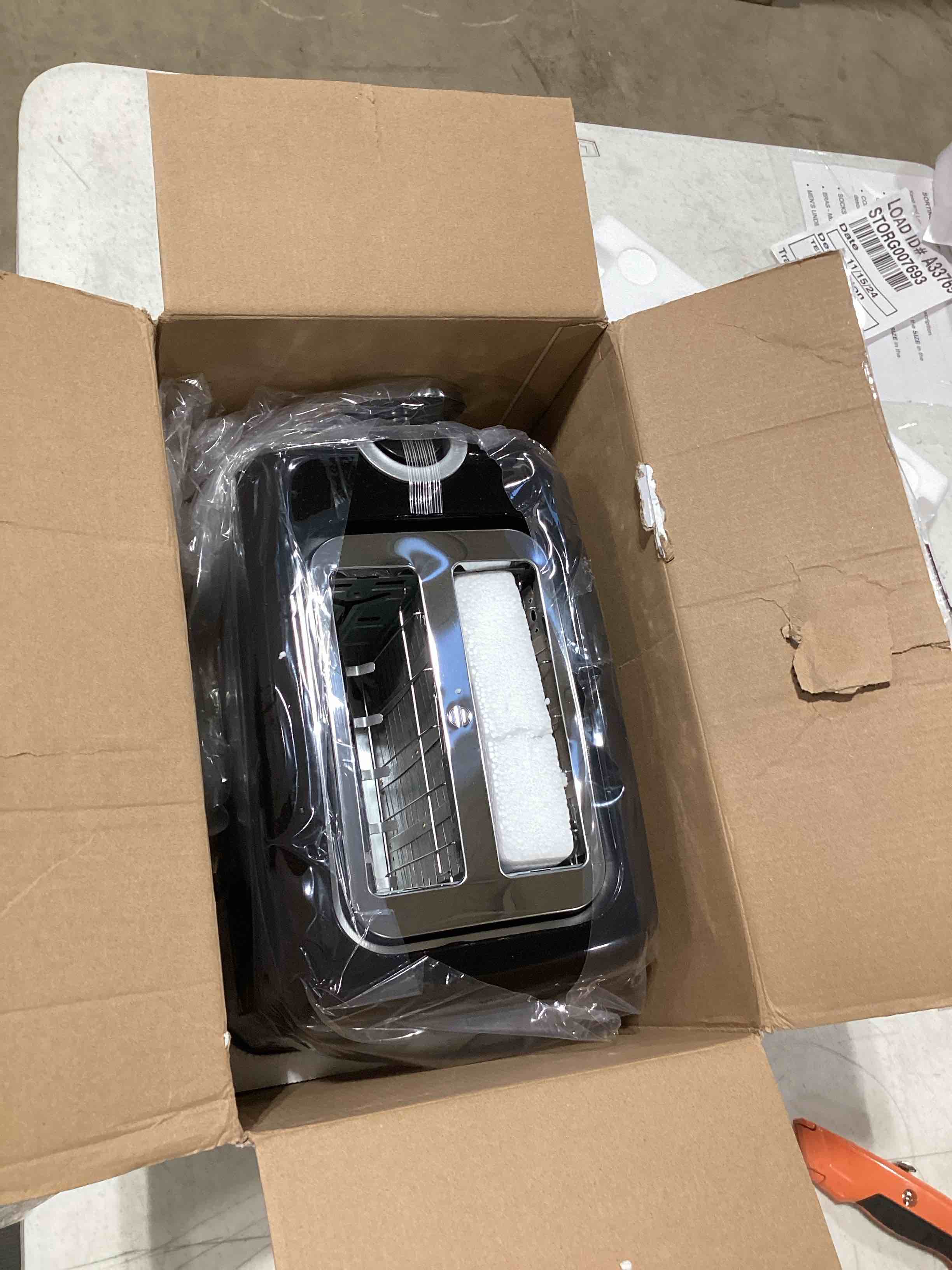 https://s3.amazonaws.com/lotting-images-prod/bidfta/PNK0356815_1731937167174.jpeg