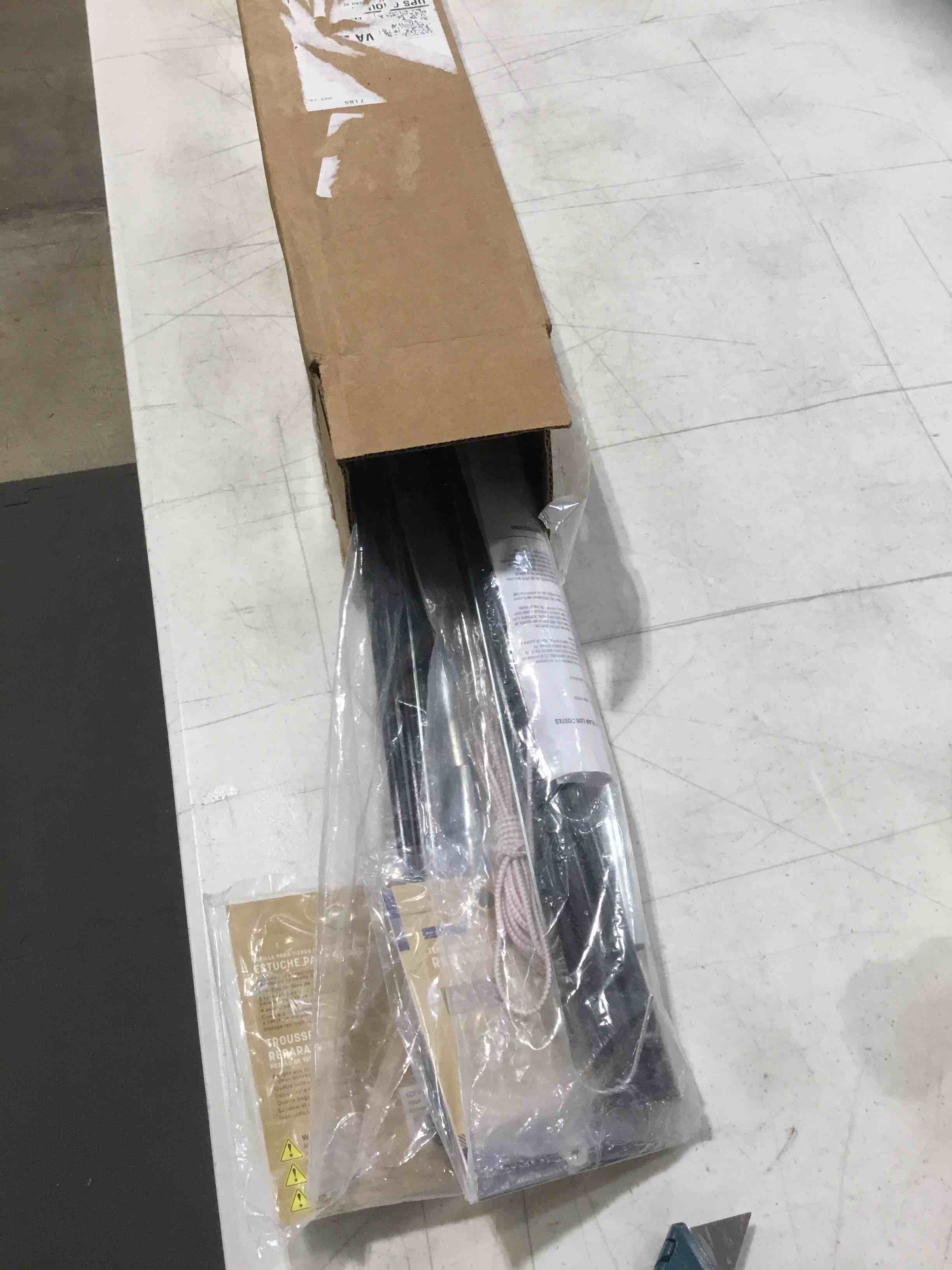 https://s3.amazonaws.com/lotting-images-prod/bidfta/PNK0356936_1731520391728.jpeg