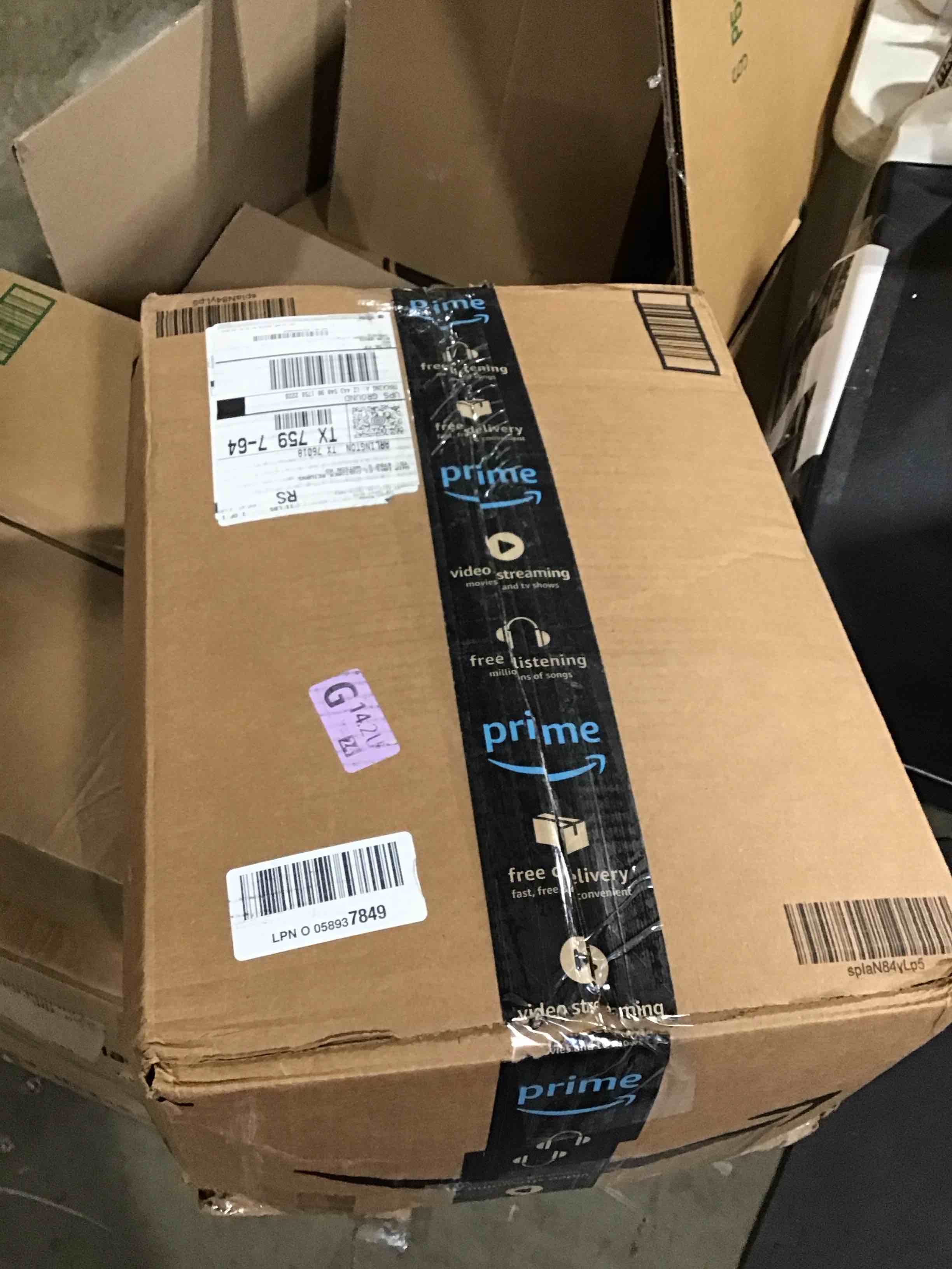 https://s3.amazonaws.com/lotting-images-prod/bidfta/PNK0357474_1730396133060.jpeg