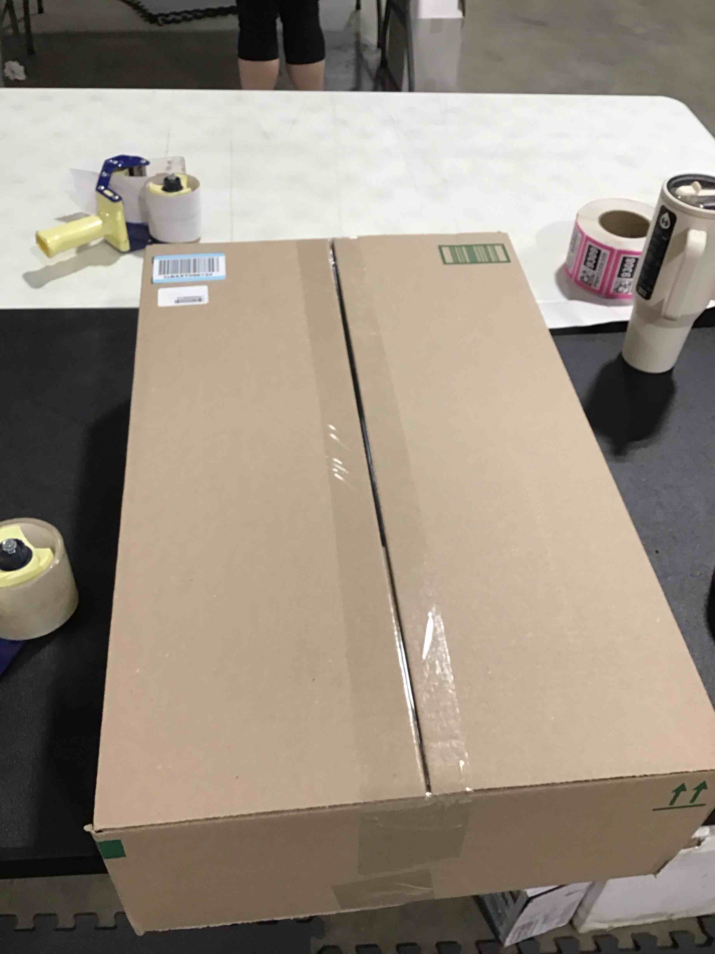 https://s3.amazonaws.com/lotting-images-prod/bidfta/PNK0357530_1730379726228.jpeg