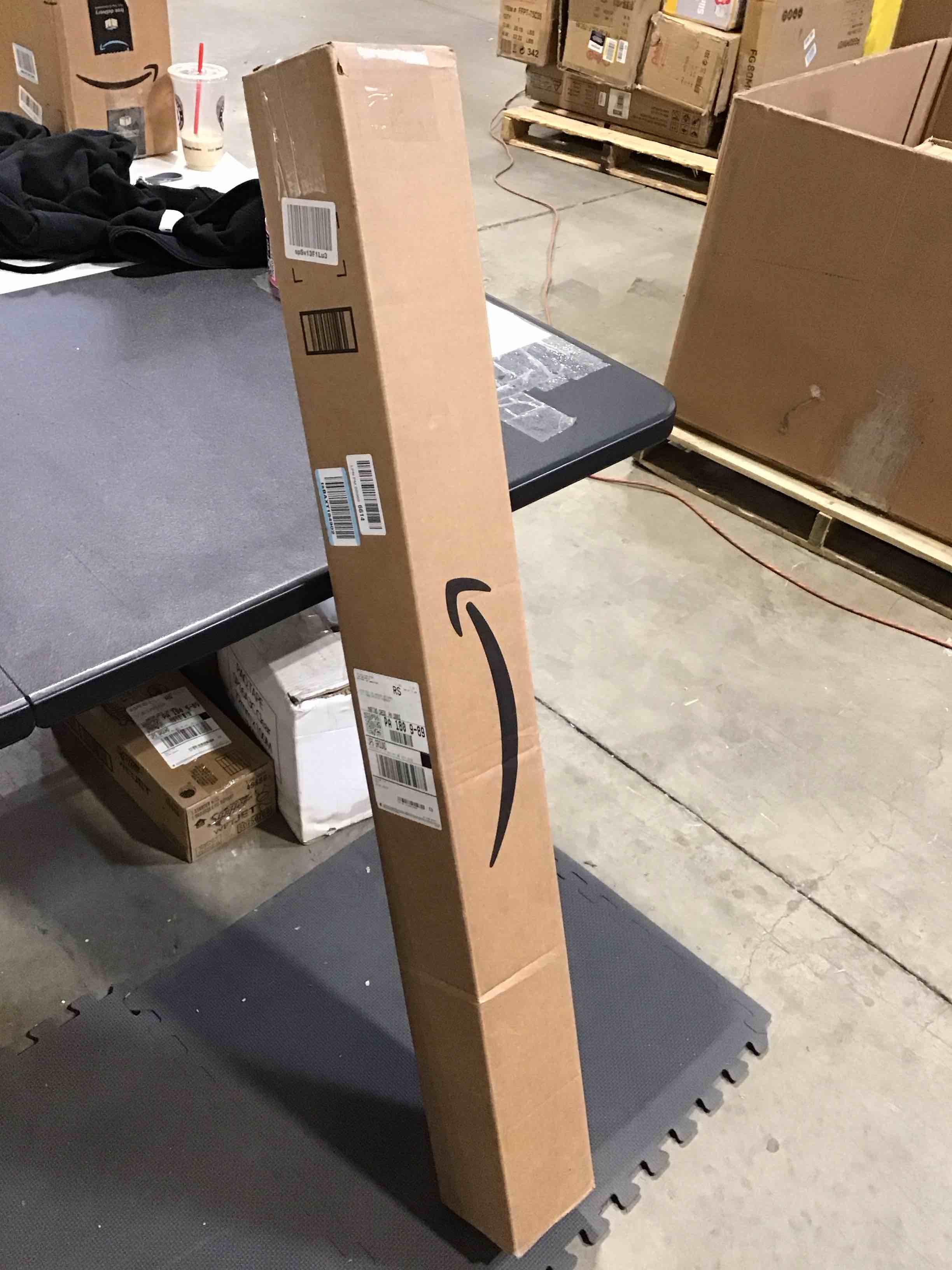 https://s3.amazonaws.com/lotting-images-prod/bidfta/PNK0357610_1730303693614.jpeg