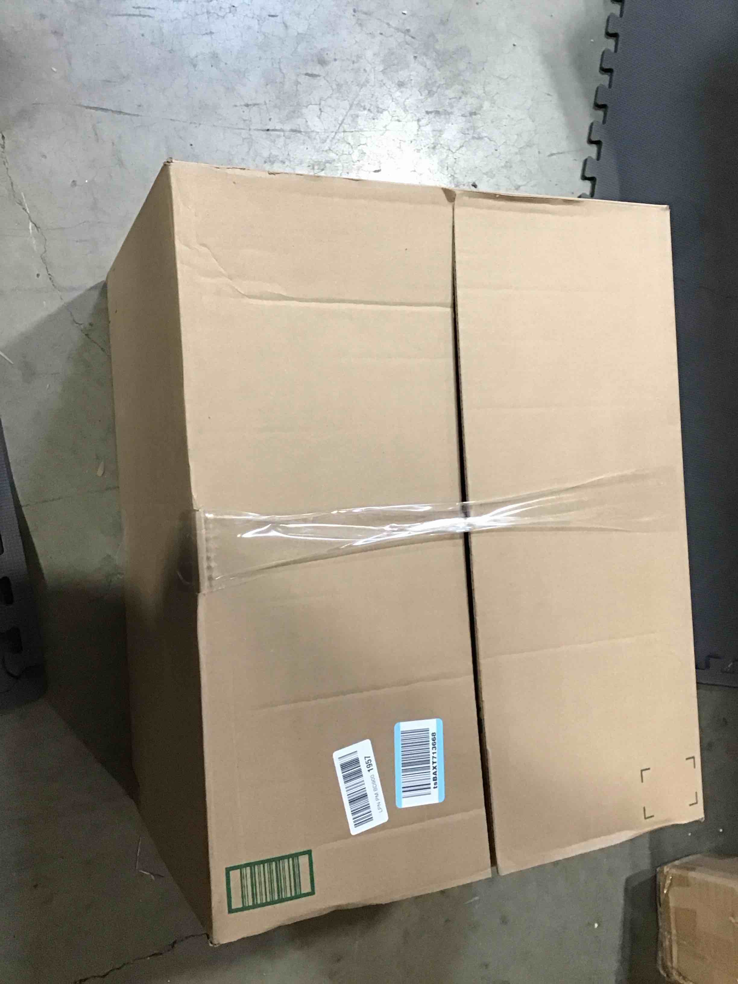 https://s3.amazonaws.com/lotting-images-prod/bidfta/PNK0357619_1730300669924.jpeg