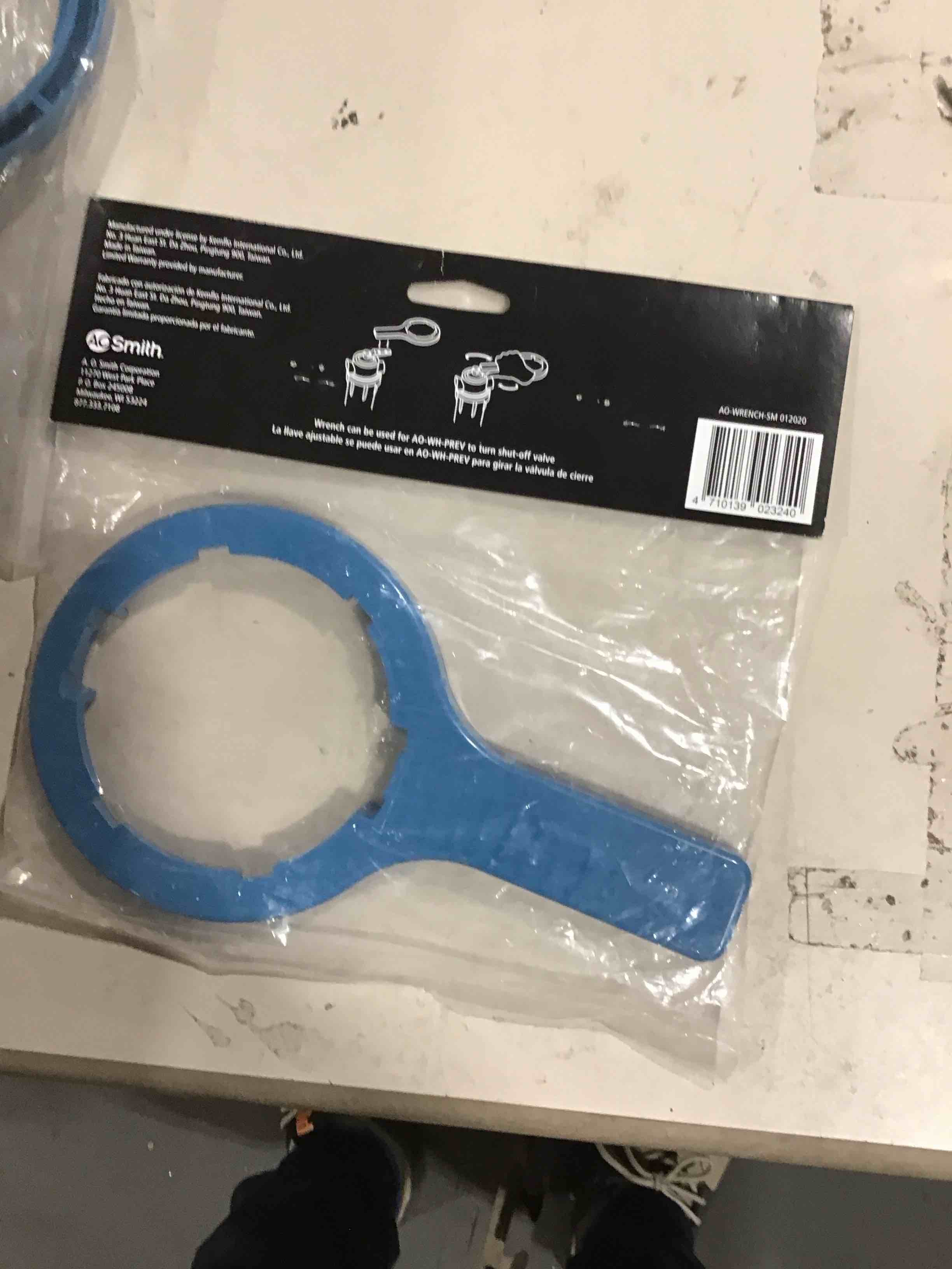 standard universal wrench