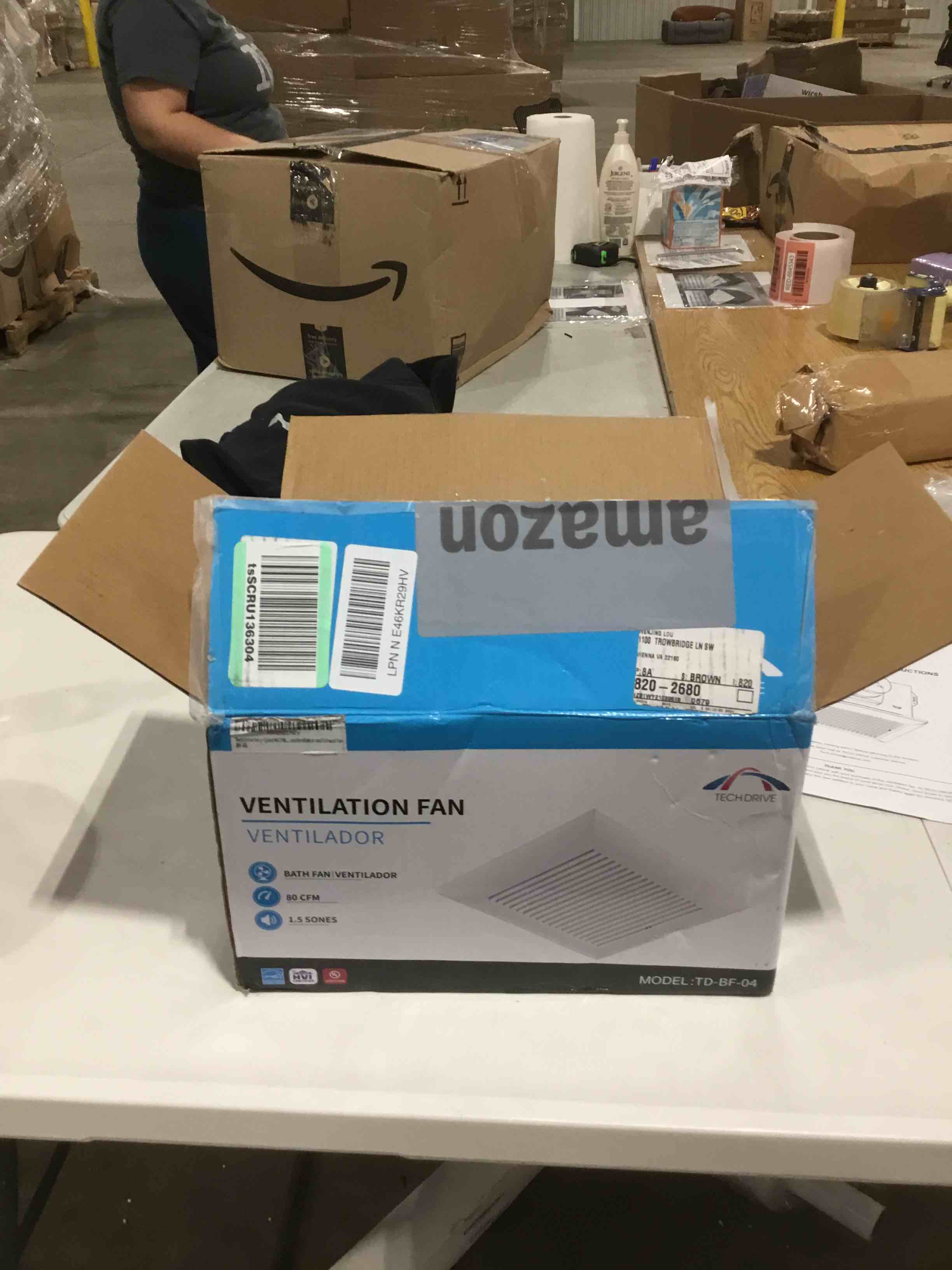 https://s3.amazonaws.com/lotting-images-prod/bidfta/PNK0359976_1729688095997.jpeg
