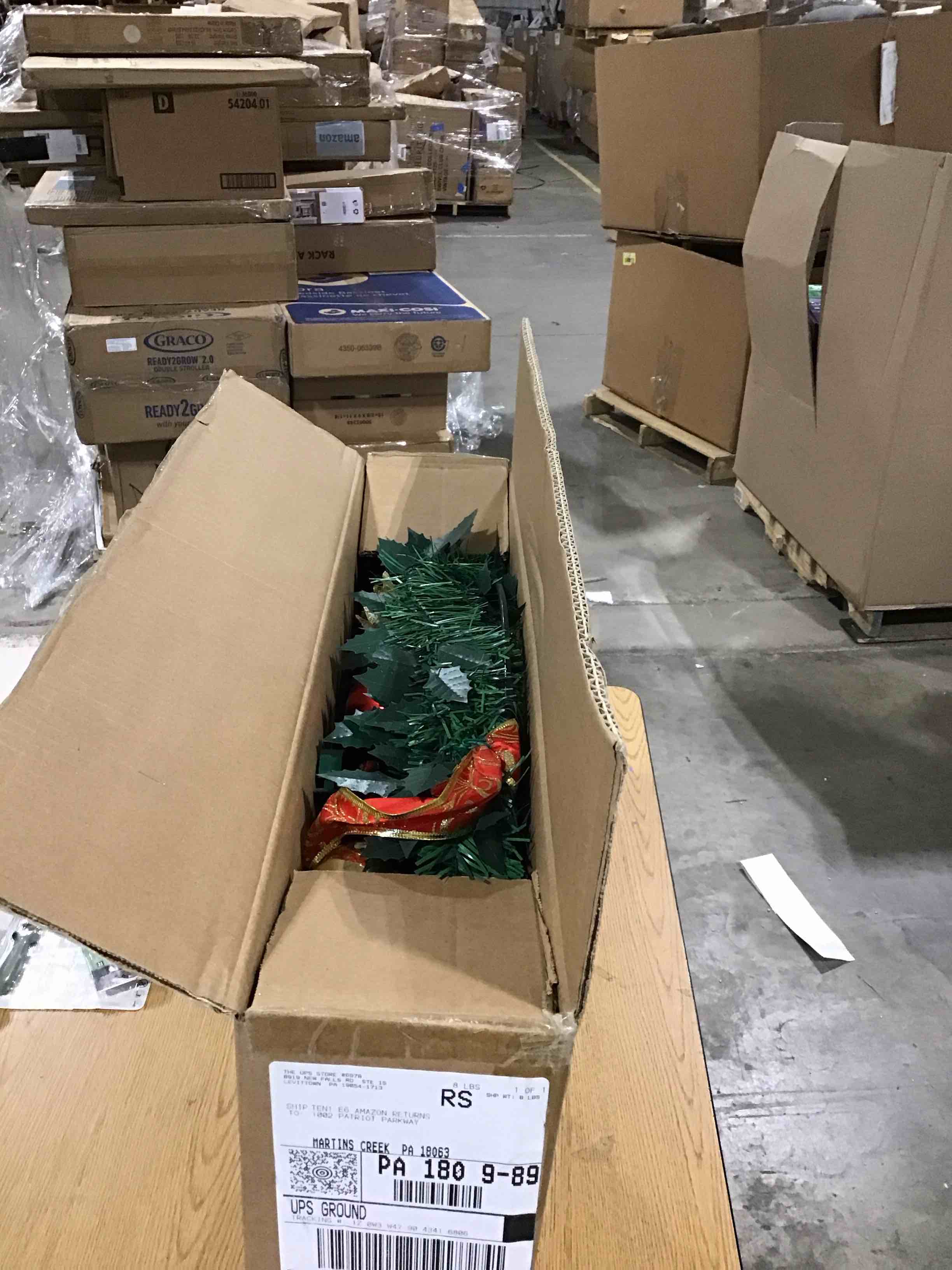 https://s3.amazonaws.com/lotting-images-prod/bidfta/PNK0360007_1733170721818.jpeg