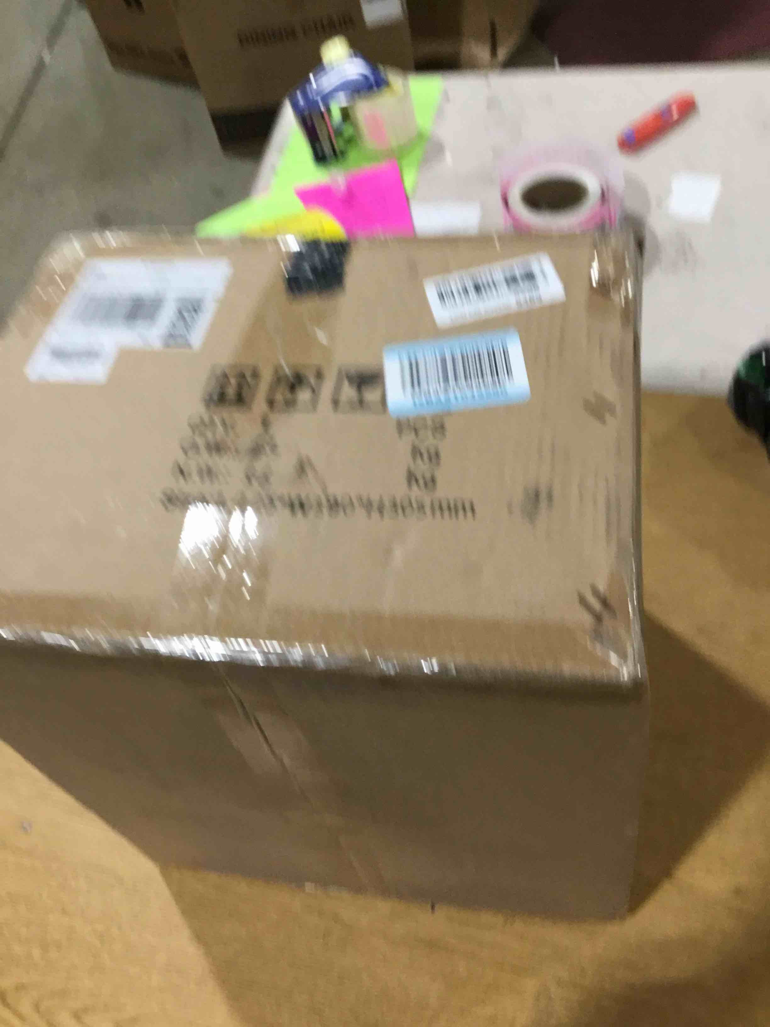 https://s3.amazonaws.com/lotting-images-prod/bidfta/PNK0360074_1733148668577.jpeg