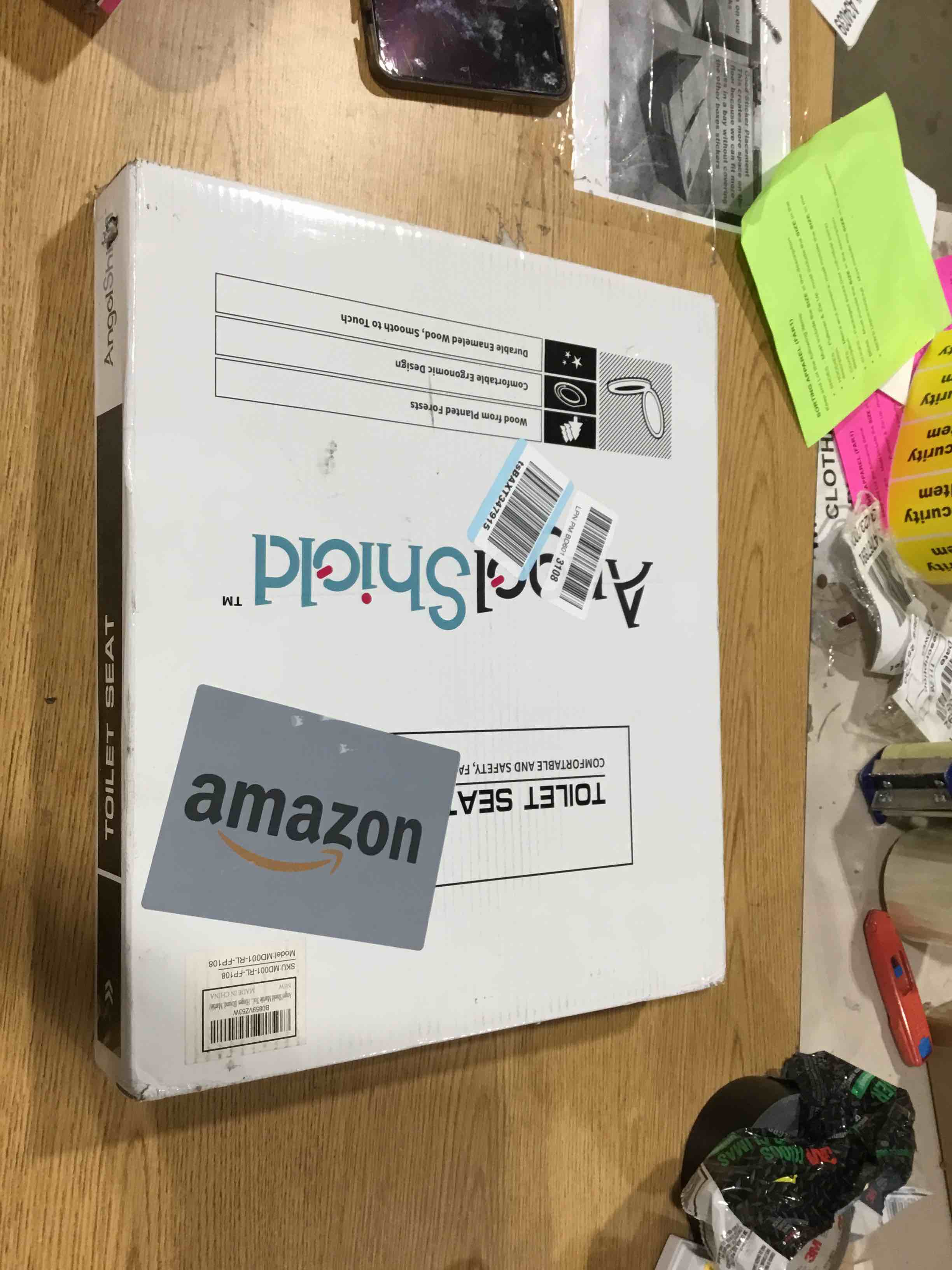 https://s3.amazonaws.com/lotting-images-prod/bidfta/PNK0360097_1733144088934.jpeg