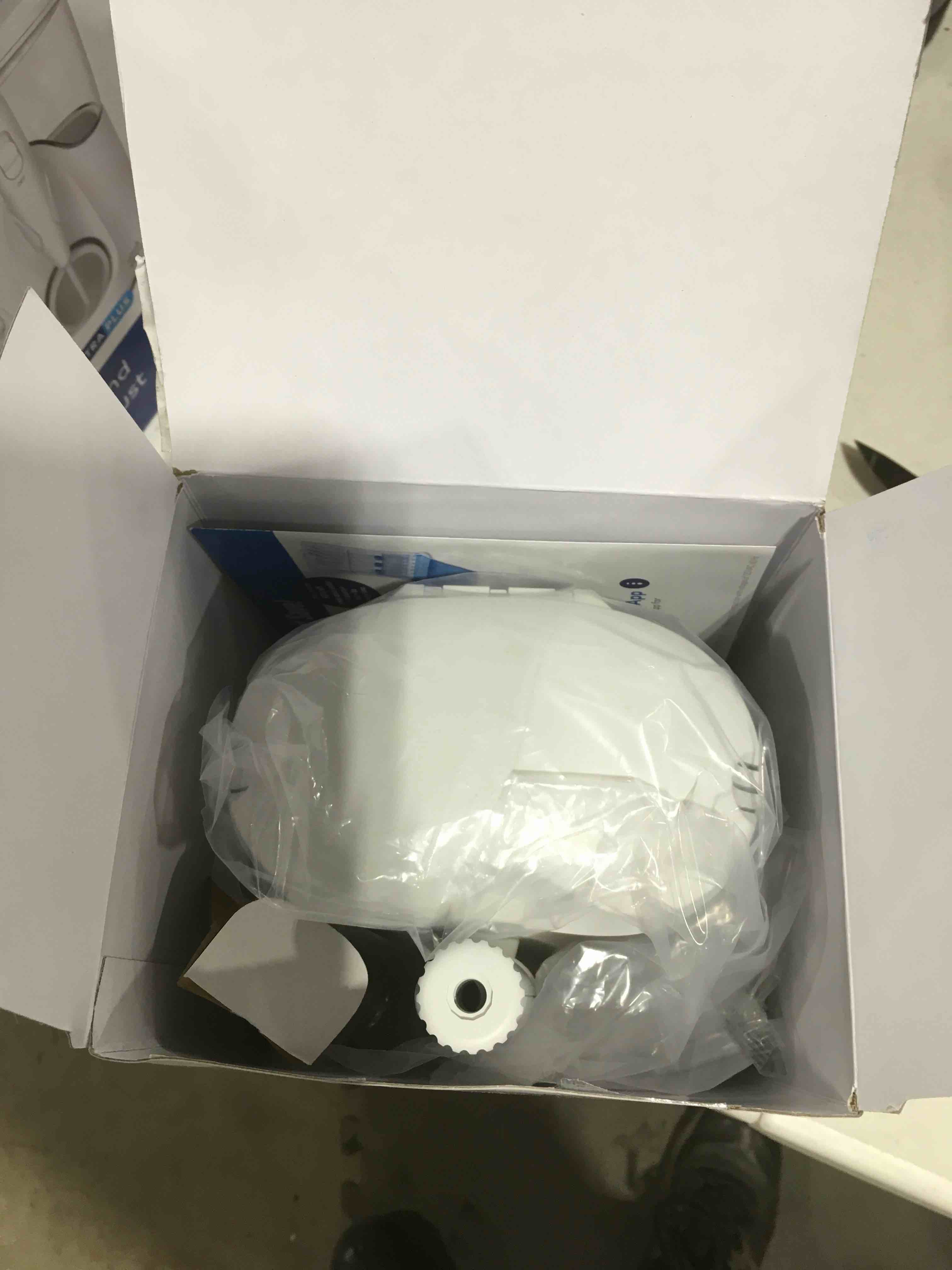 https://s3.amazonaws.com/lotting-images-prod/bidfta/PNK0360328_1732542125674.jpeg