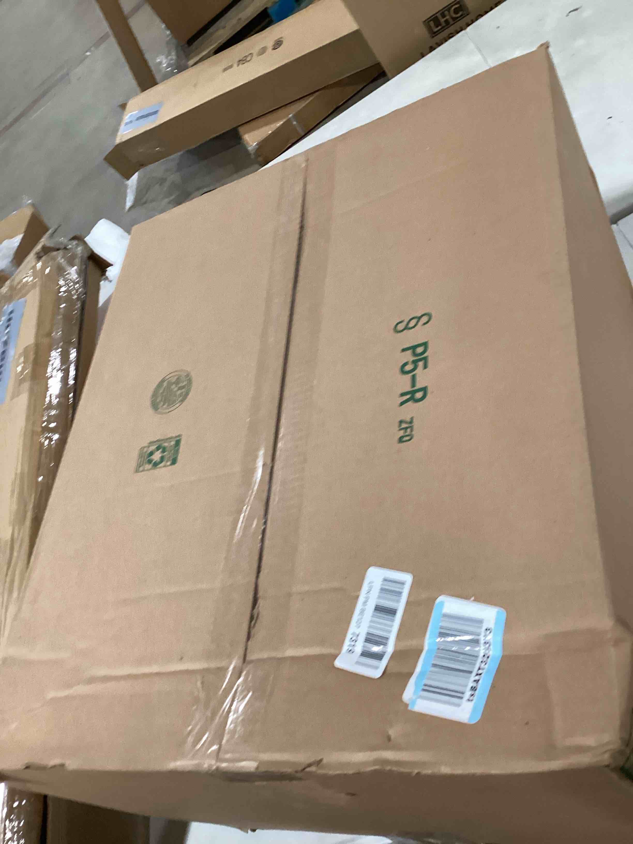 https://s3.amazonaws.com/lotting-images-prod/bidfta/PNK0360412_1731590924892.jpeg