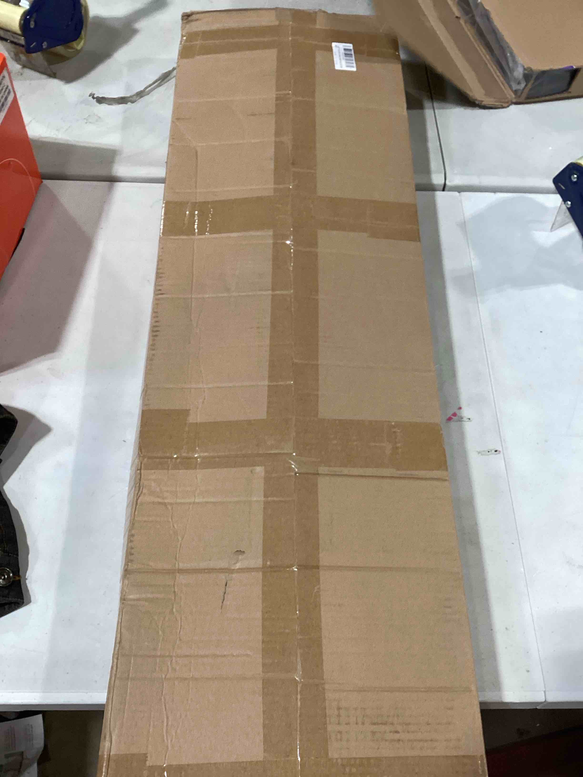 https://s3.amazonaws.com/lotting-images-prod/bidfta/PNK0360523_1731443488006.jpeg