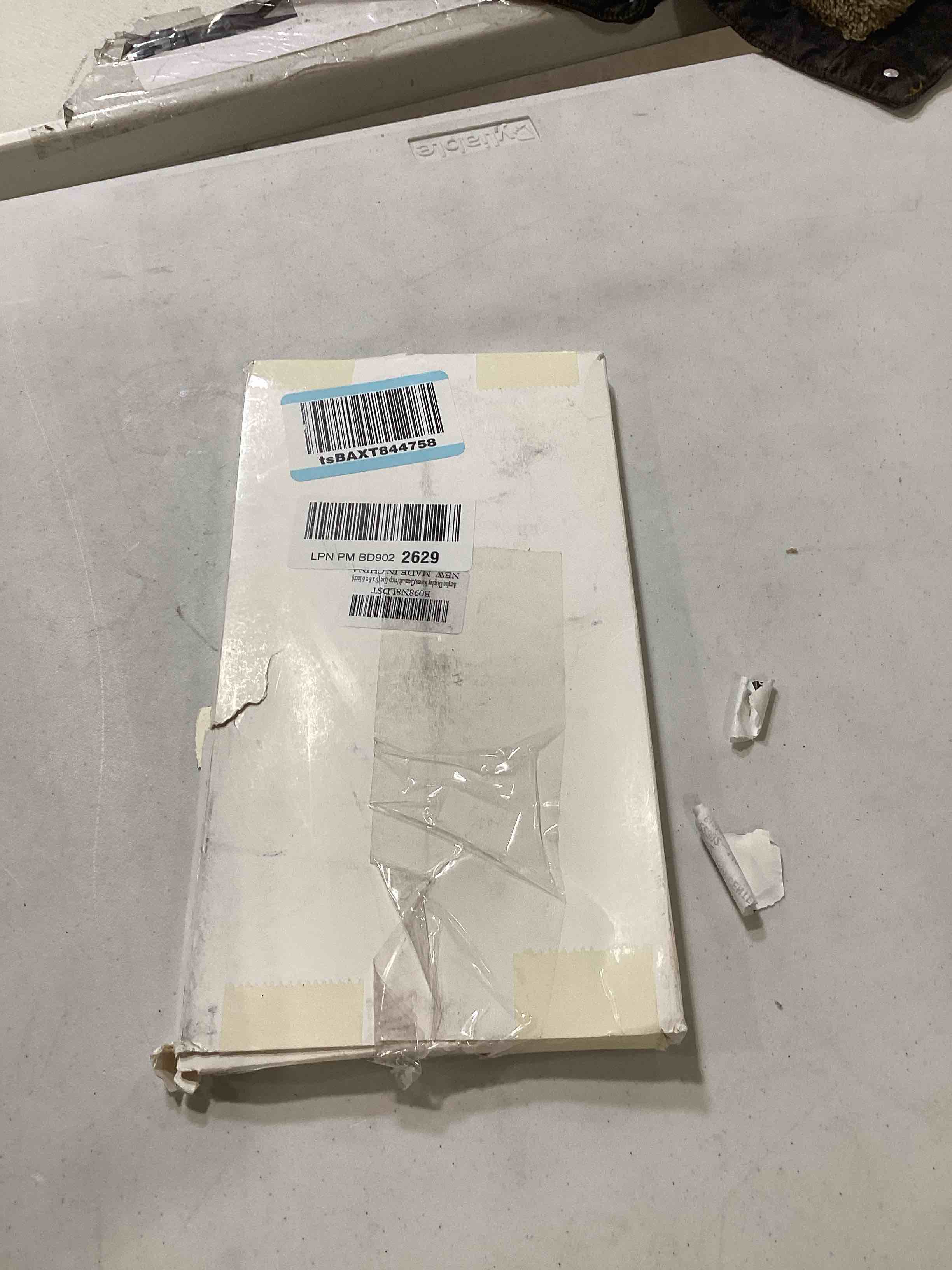 https://s3.amazonaws.com/lotting-images-prod/bidfta/PNK0361004_1730822190303.jpeg