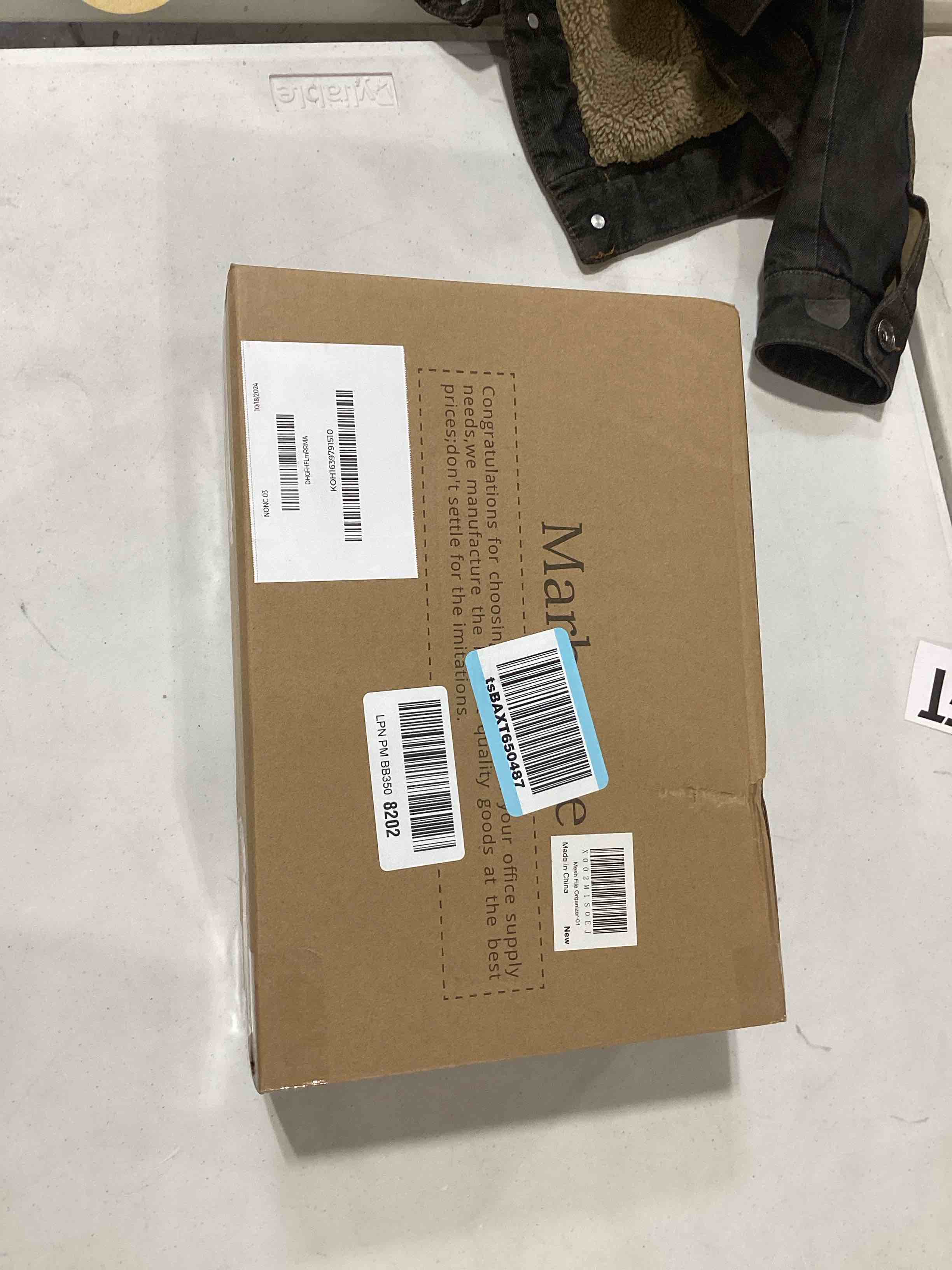 https://s3.amazonaws.com/lotting-images-prod/bidfta/PNK0361031_1730814687505.jpeg