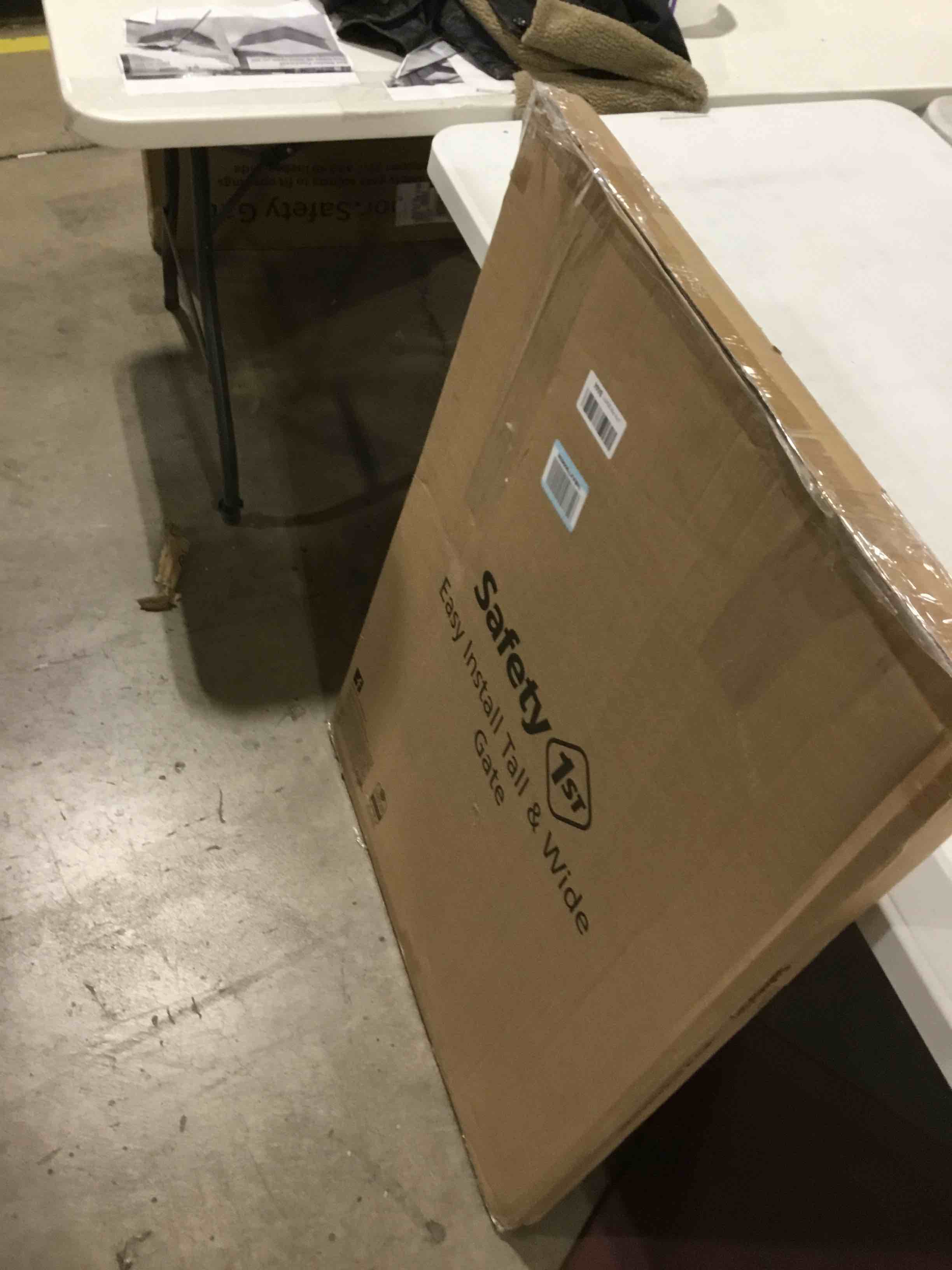 https://s3.amazonaws.com/lotting-images-prod/bidfta/PNK0361226_1730468797204.jpeg