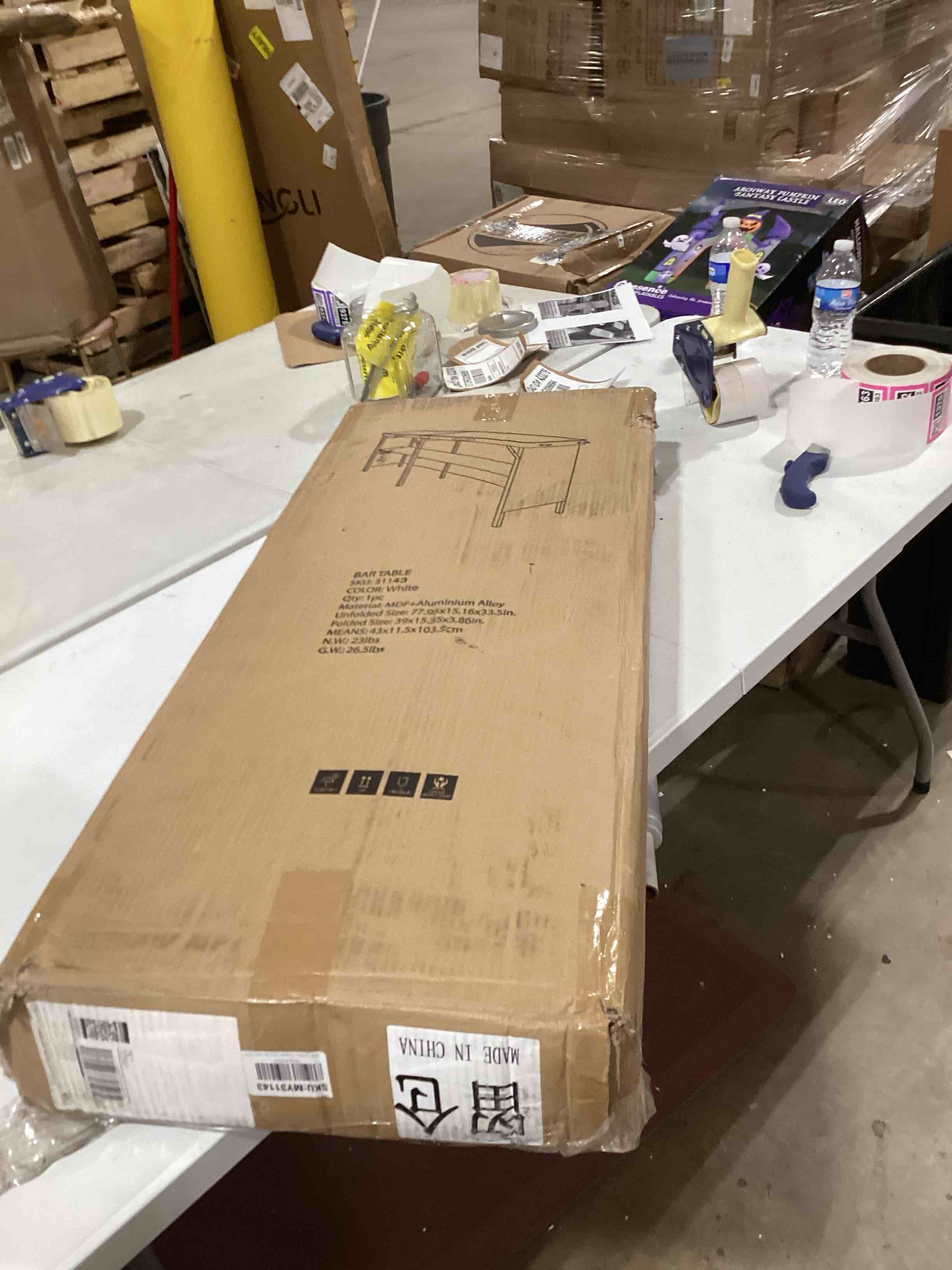 https://s3.amazonaws.com/lotting-images-prod/bidfta/PNK0361370_1730380308022.jpeg
