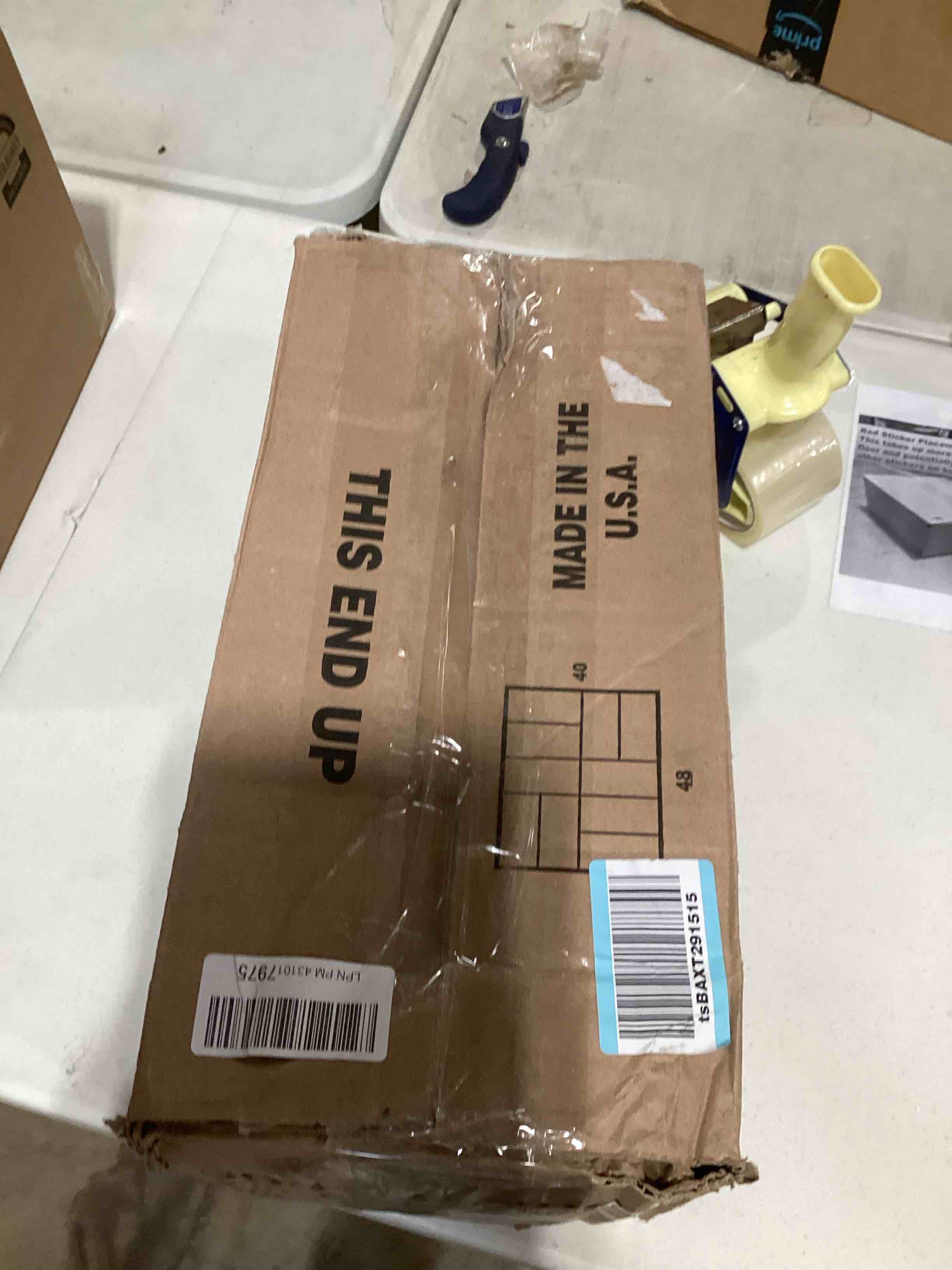 https://s3.amazonaws.com/lotting-images-prod/bidfta/PNK0361733_1729689385983.jpeg