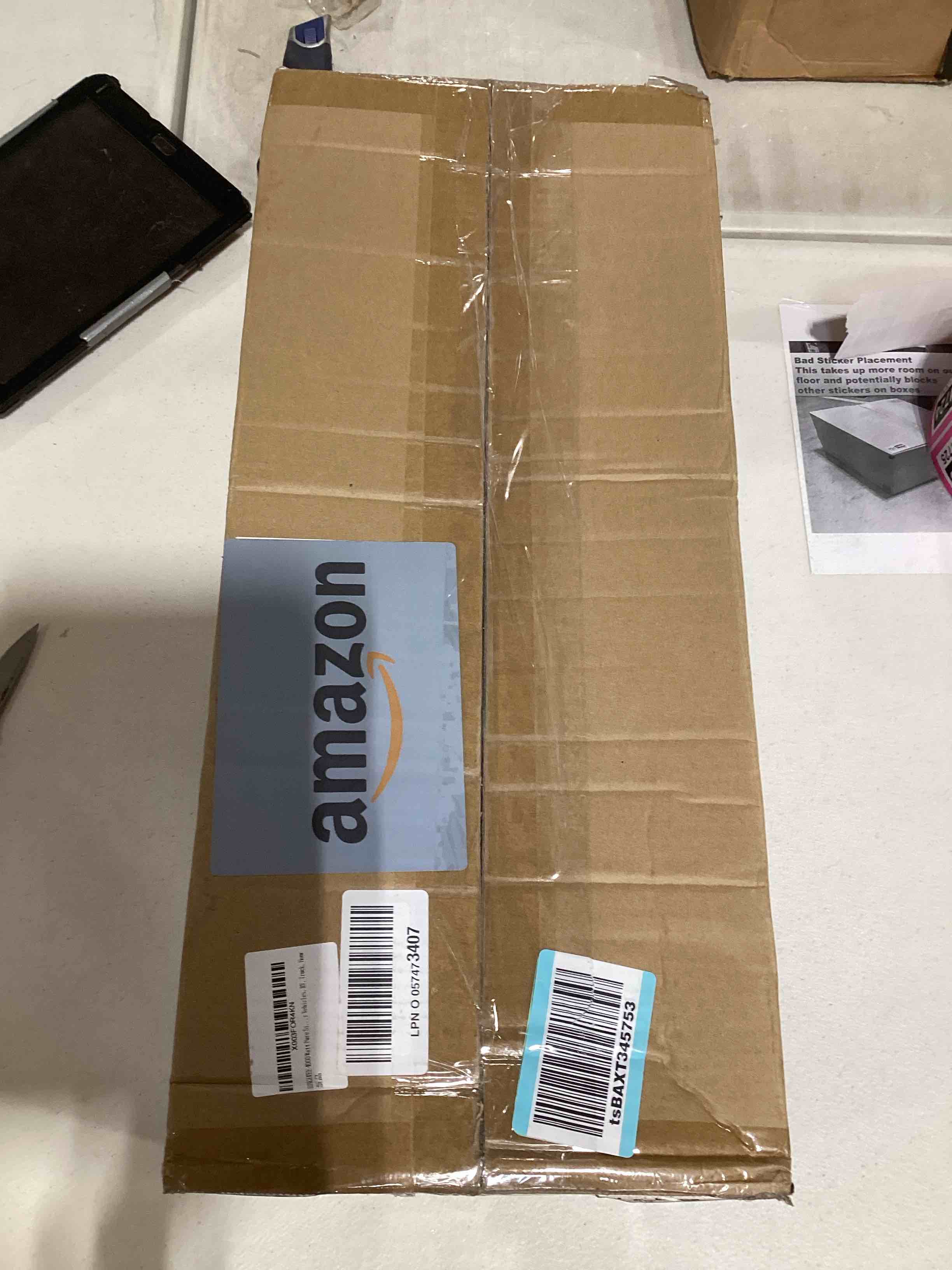 https://s3.amazonaws.com/lotting-images-prod/bidfta/PNK0361734_1729689245154.jpeg