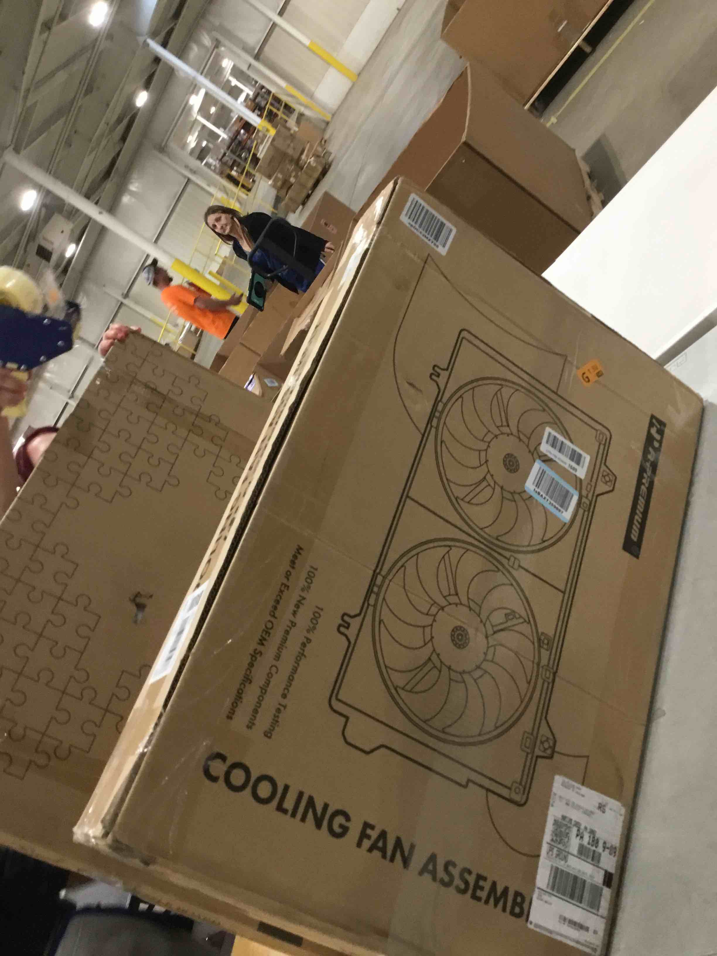 https://s3.amazonaws.com/lotting-images-prod/bidfta/PNK0364026_1731006490372.jpeg