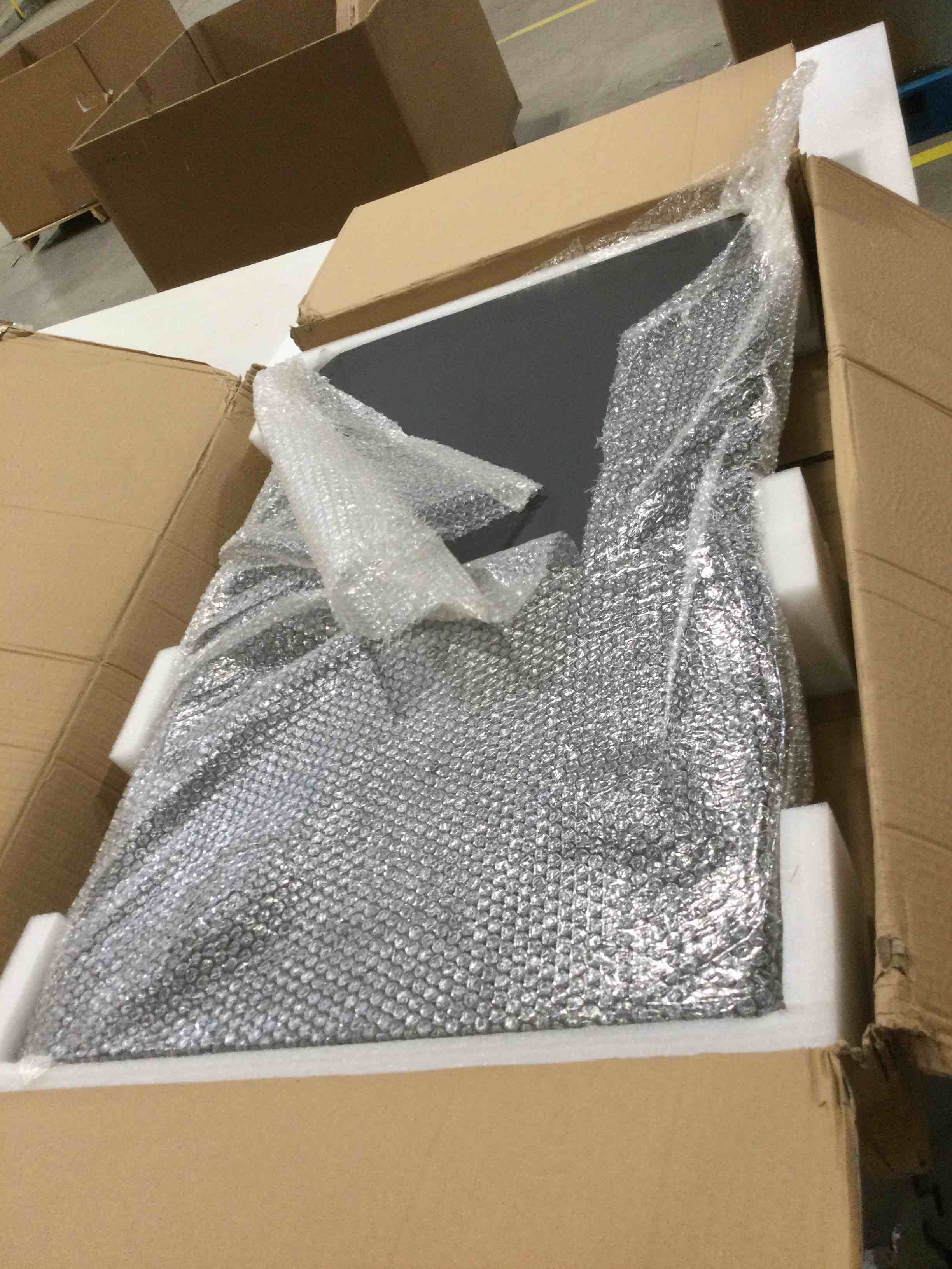 https://s3.amazonaws.com/lotting-images-prod/bidfta/PNK0364376_1730560927458.jpeg