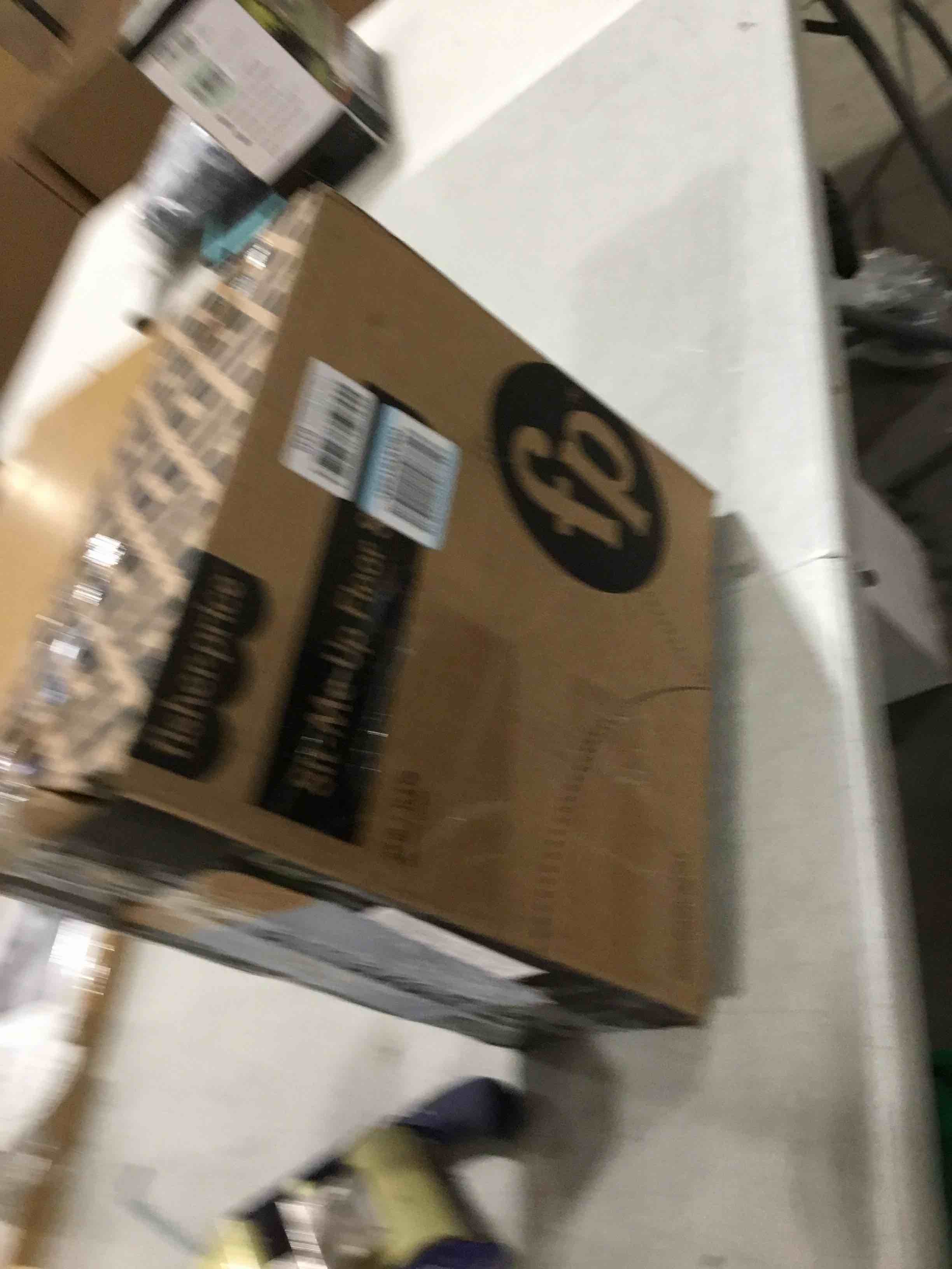 https://s3.amazonaws.com/lotting-images-prod/bidfta/PNK0364565_1730405084729.jpeg