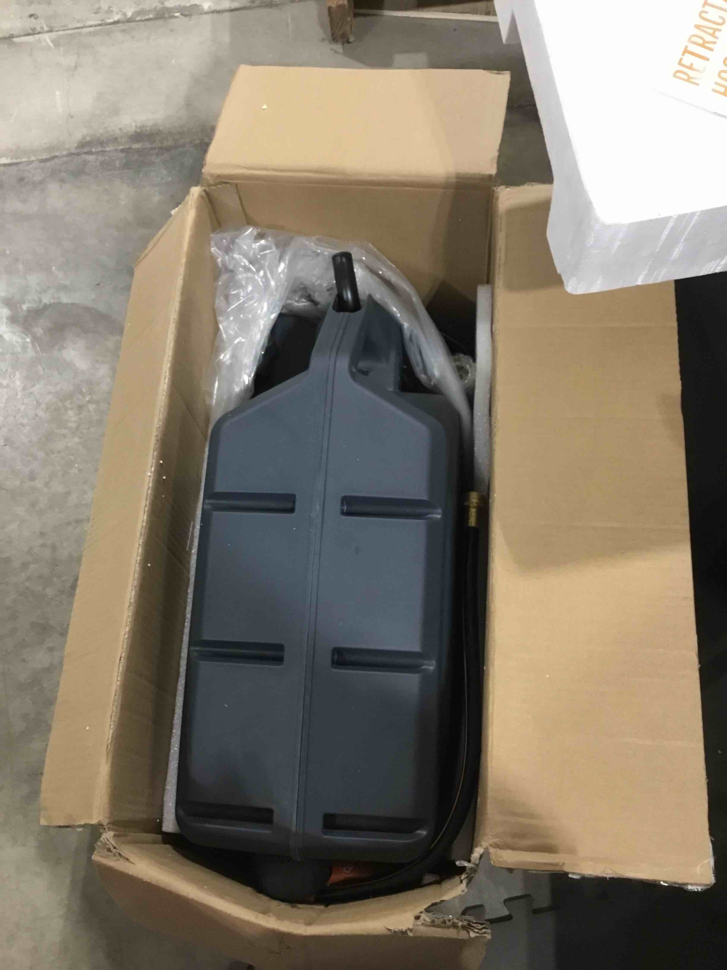 https://s3.amazonaws.com/lotting-images-prod/bidfta/PNK0364604_1730395345330.jpeg