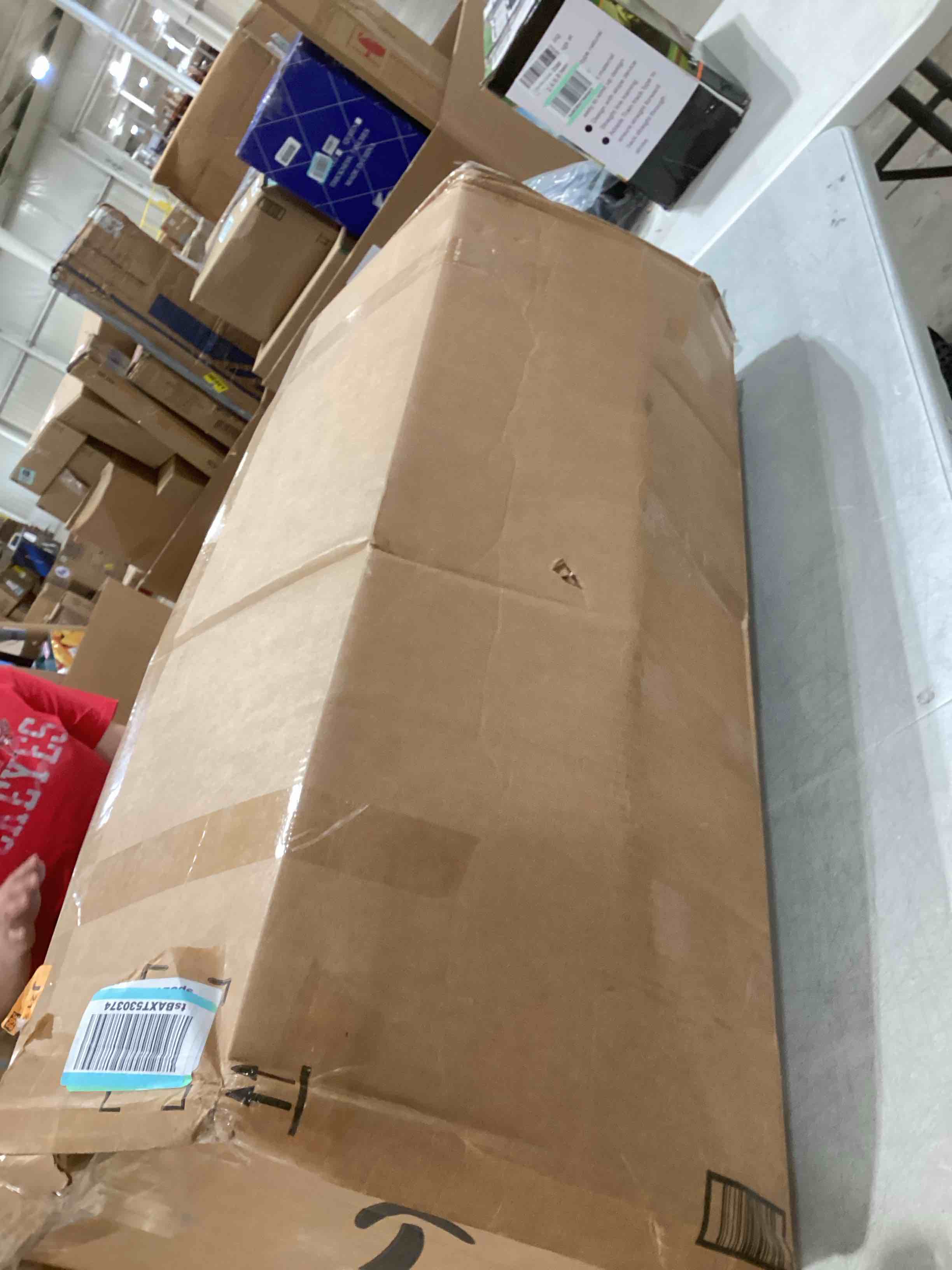 https://s3.amazonaws.com/lotting-images-prod/bidfta/PNK0364659_1730380910932.jpeg