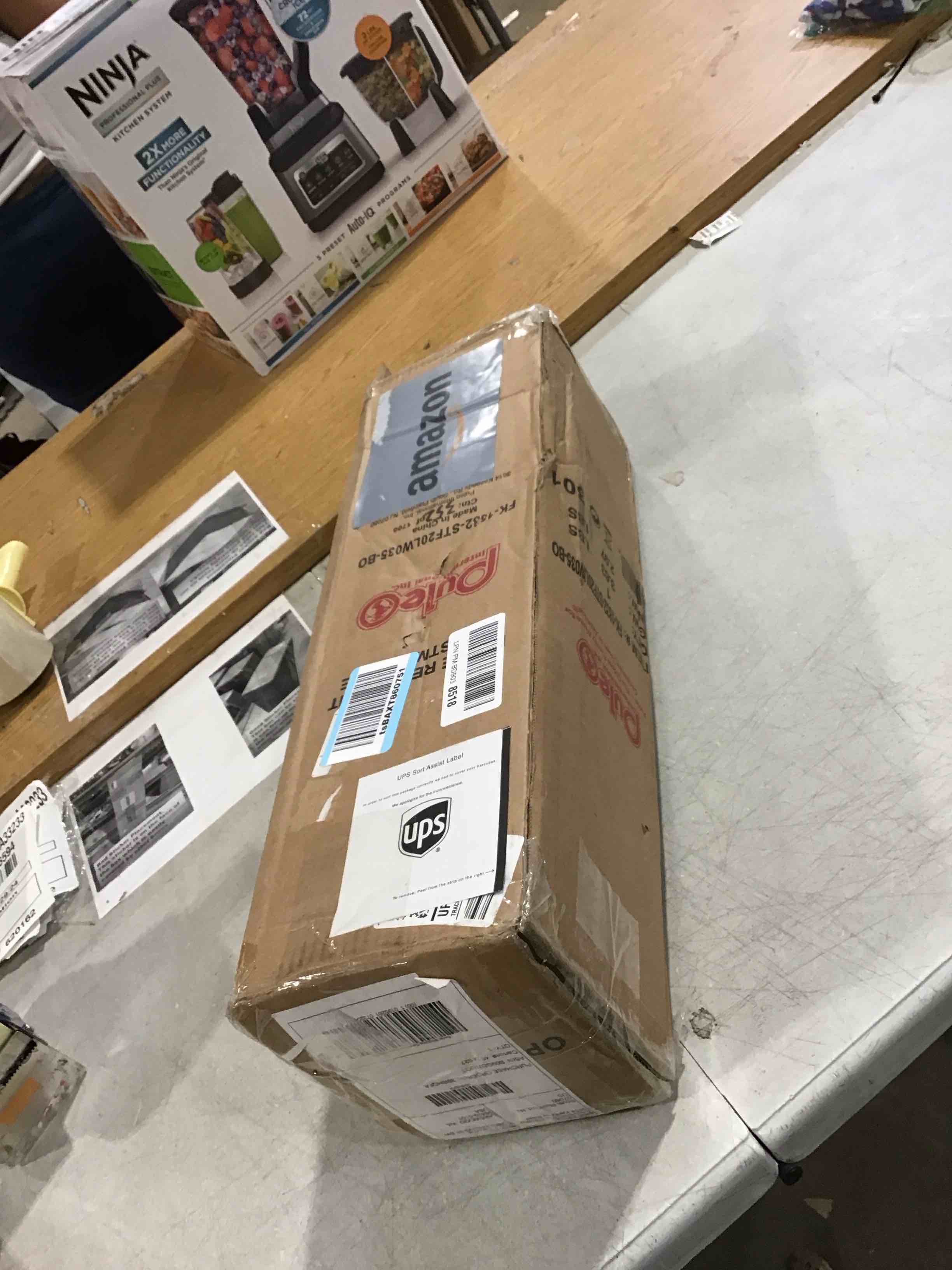 https://s3.amazonaws.com/lotting-images-prod/bidfta/PNK0364770_1730302461898.jpeg
