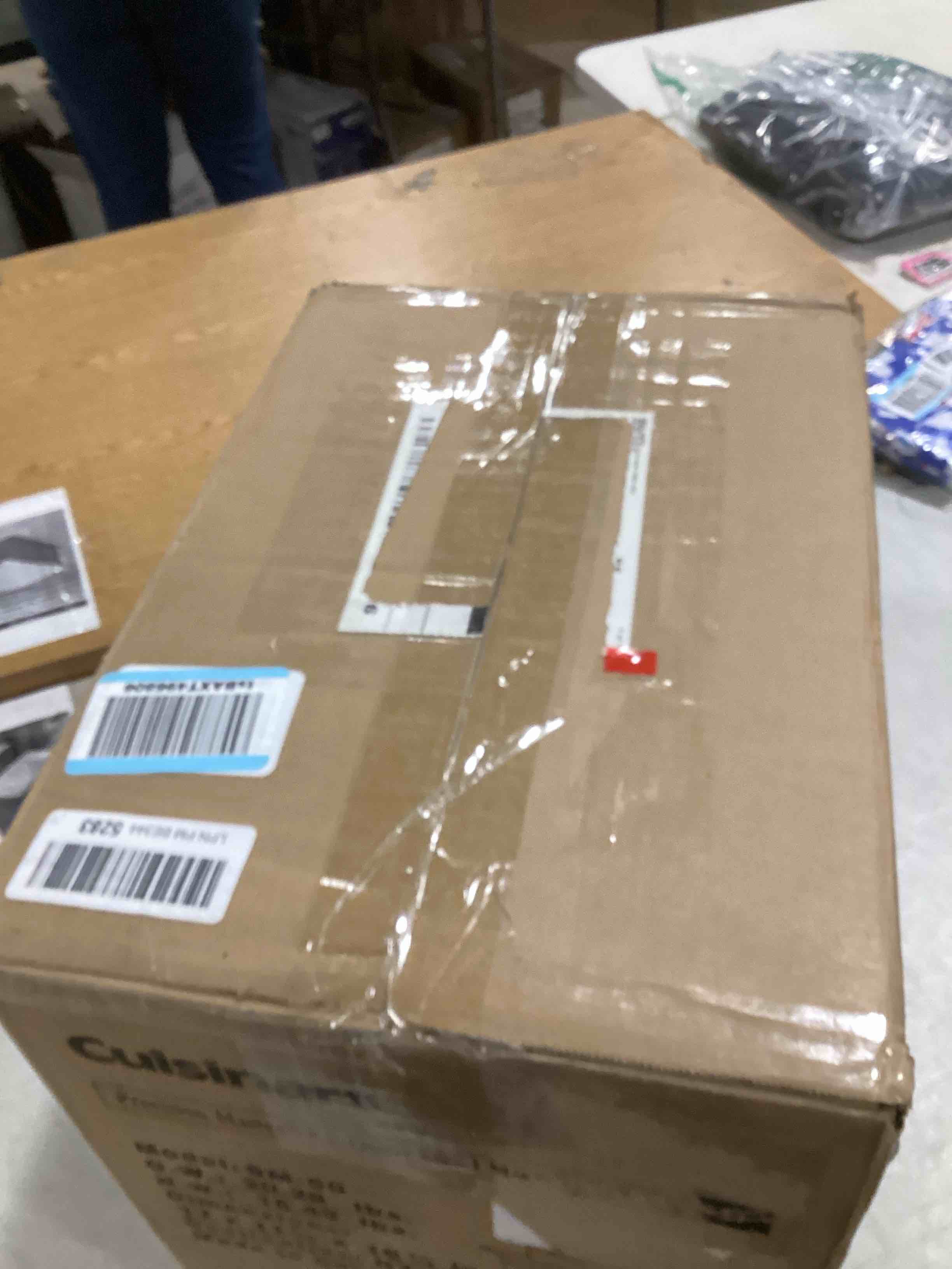https://s3.amazonaws.com/lotting-images-prod/bidfta/PNK0364824_1730292744364.jpeg