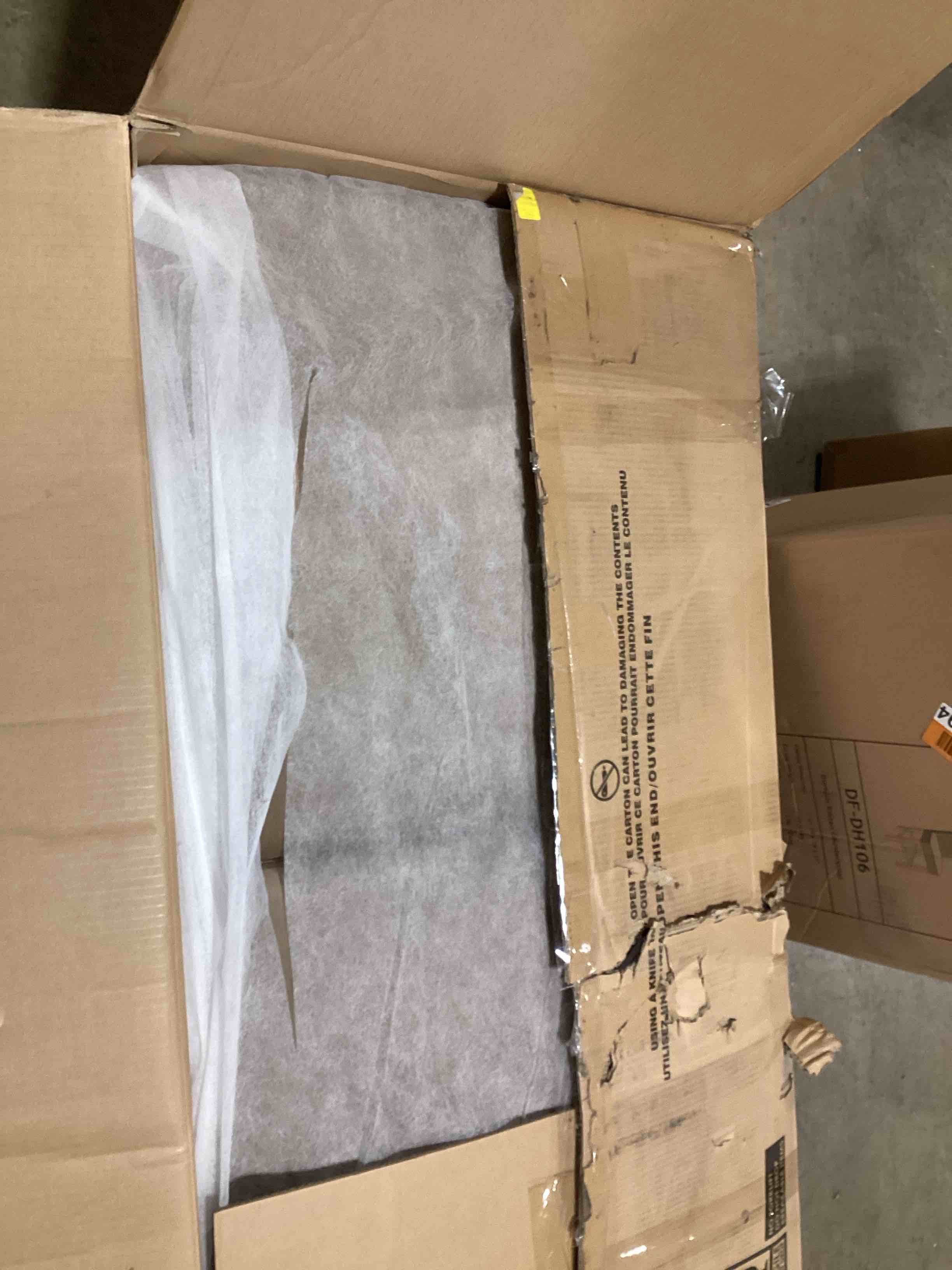 Ibiza 57.87" Round Arm Tufted Back Loveseat