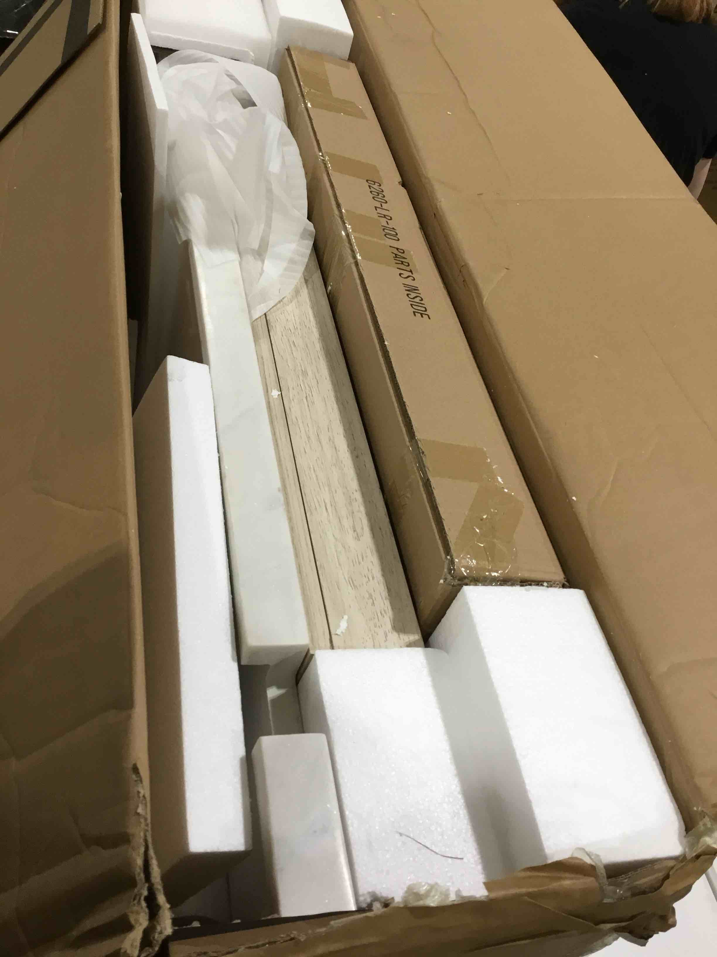 https://s3.amazonaws.com/lotting-images-prod/bidfta/PNK0365690_1729078424227.jpeg