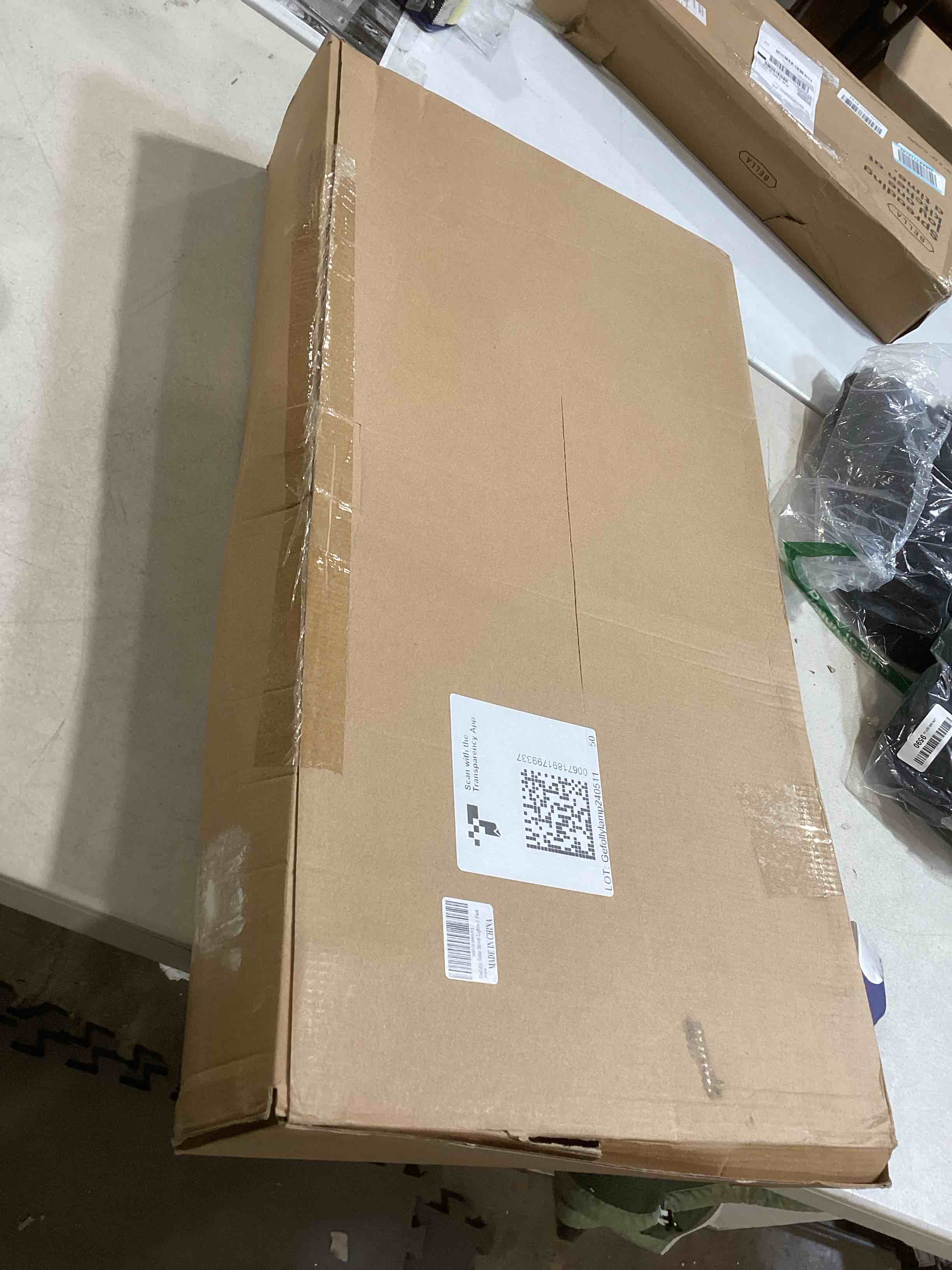 https://s3.amazonaws.com/lotting-images-prod/bidfta/PNK0365850_1728924772637.jpeg