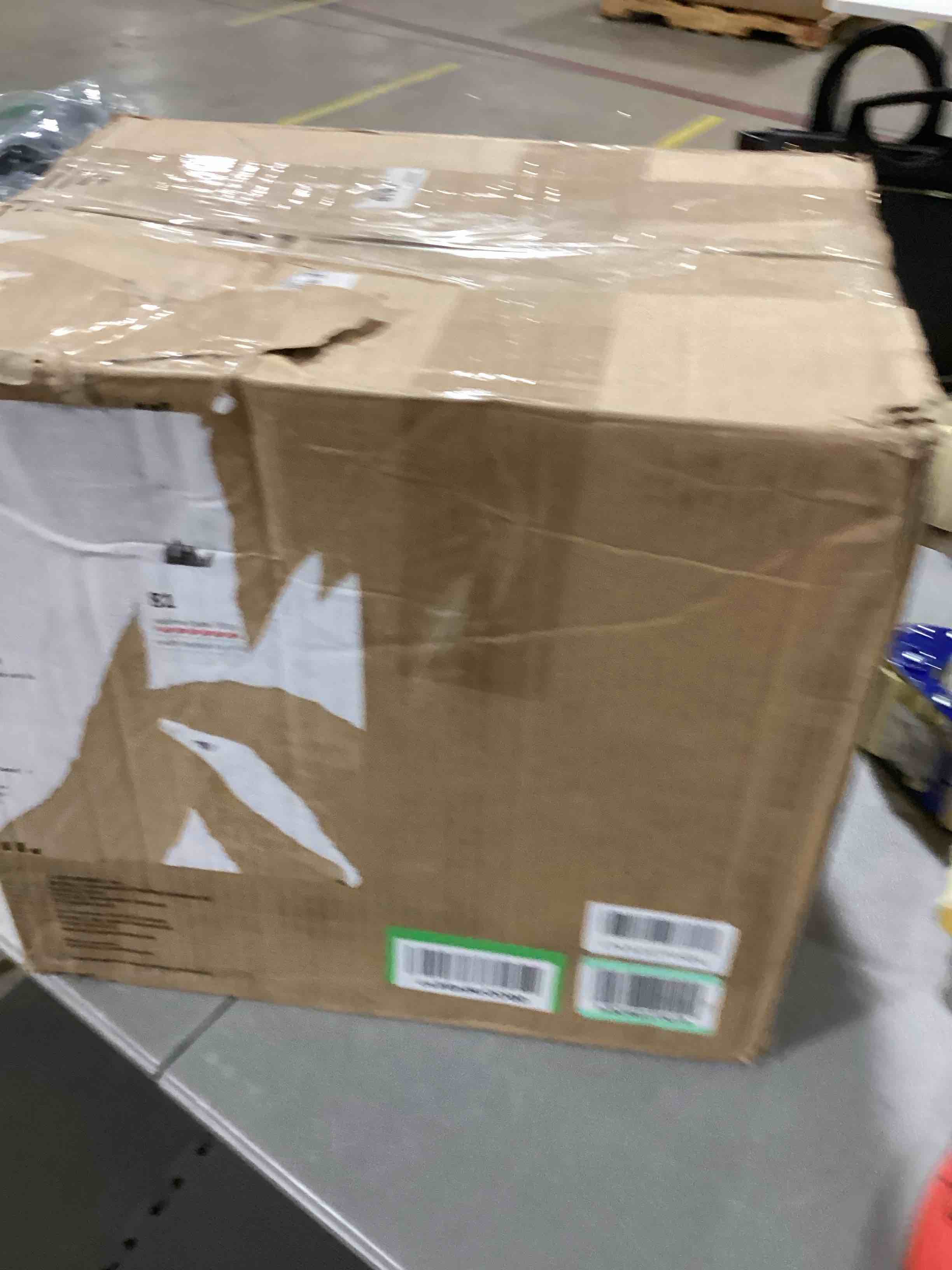 https://s3.amazonaws.com/lotting-images-prod/bidfta/PNK0366349_1731672841212.jpeg
