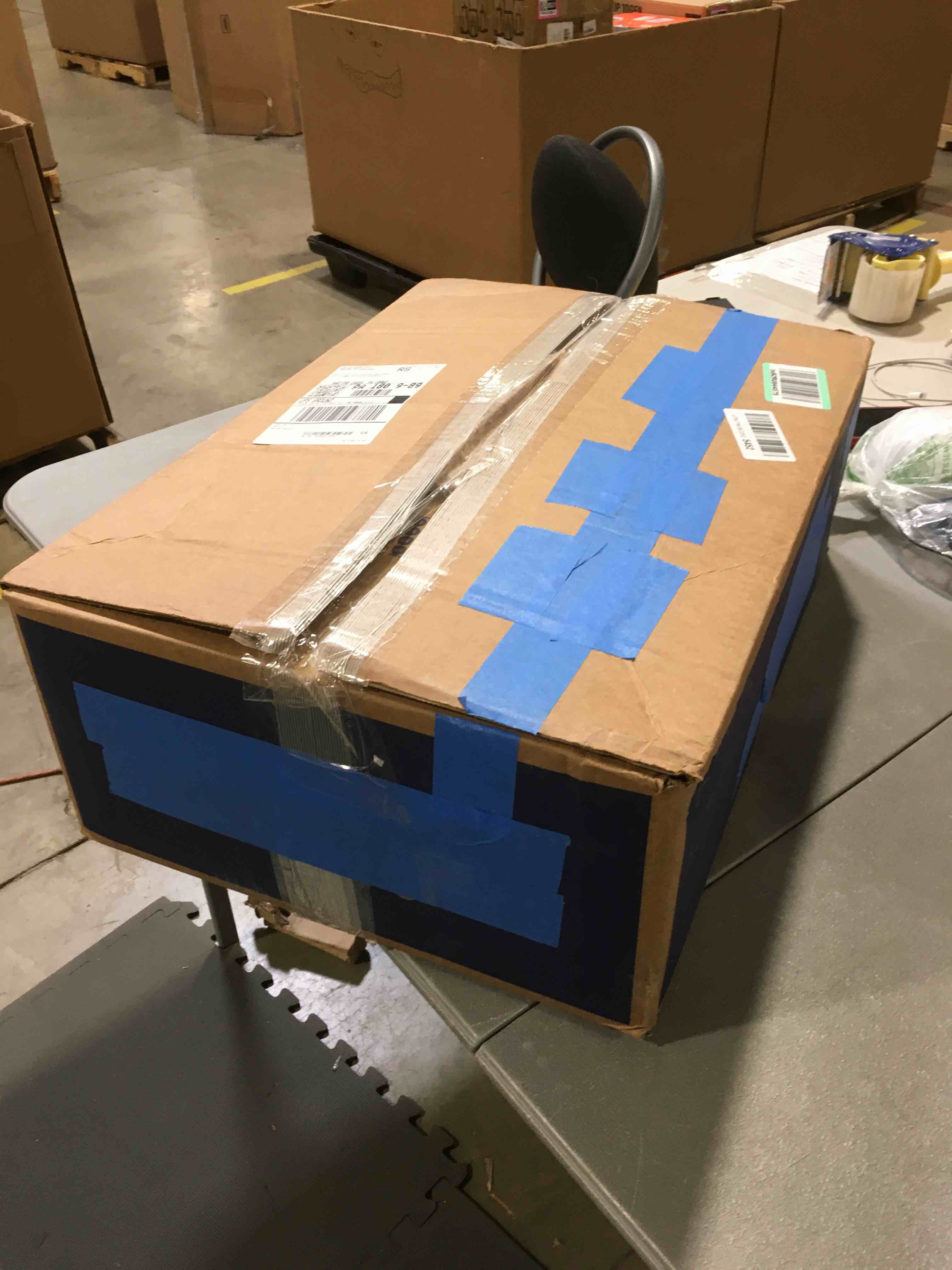 https://s3.amazonaws.com/lotting-images-prod/bidfta/PNK0366773_1731092232036.jpeg