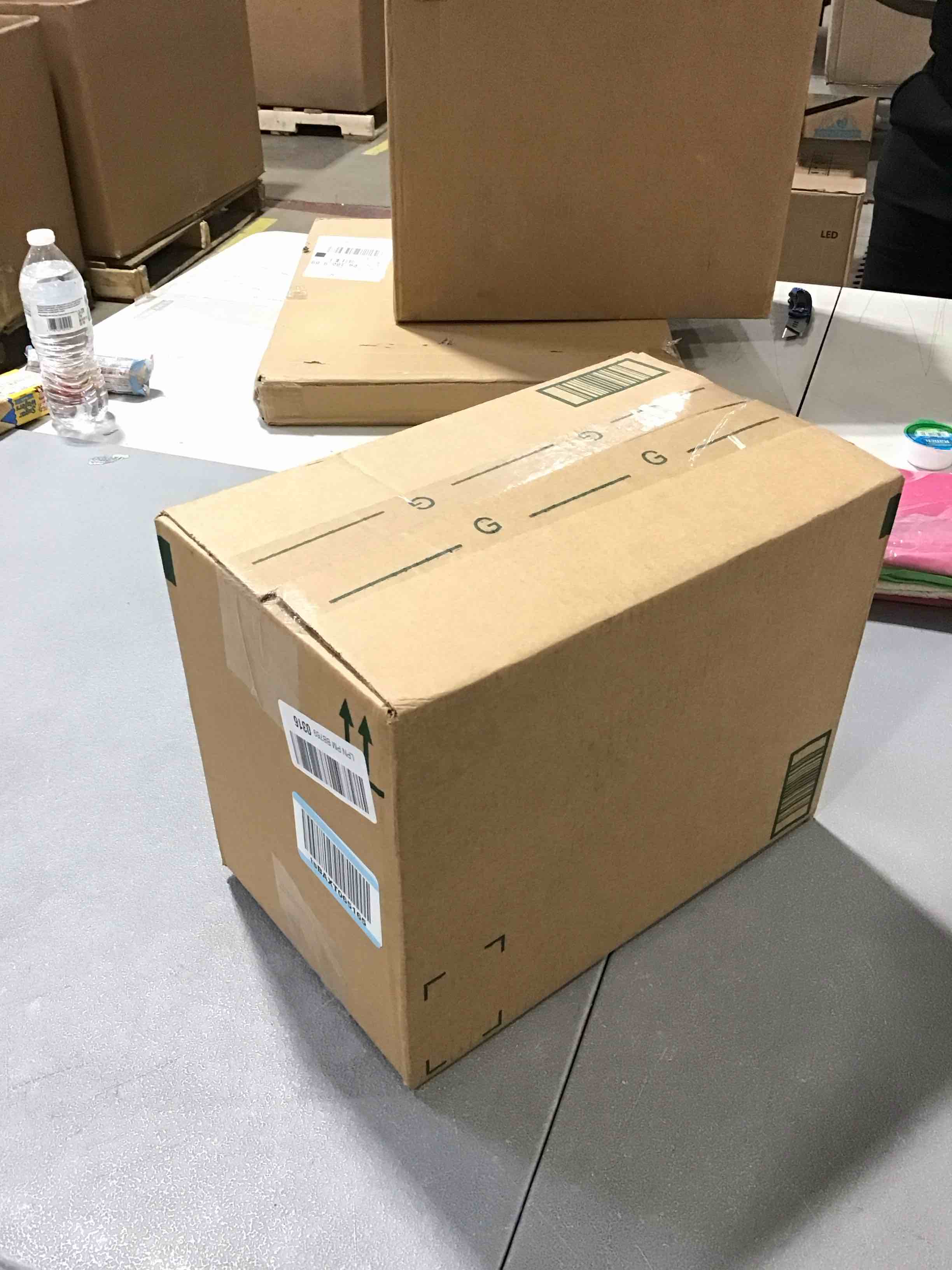 https://s3.amazonaws.com/lotting-images-prod/bidfta/PNK0366845_1731007579613.jpeg