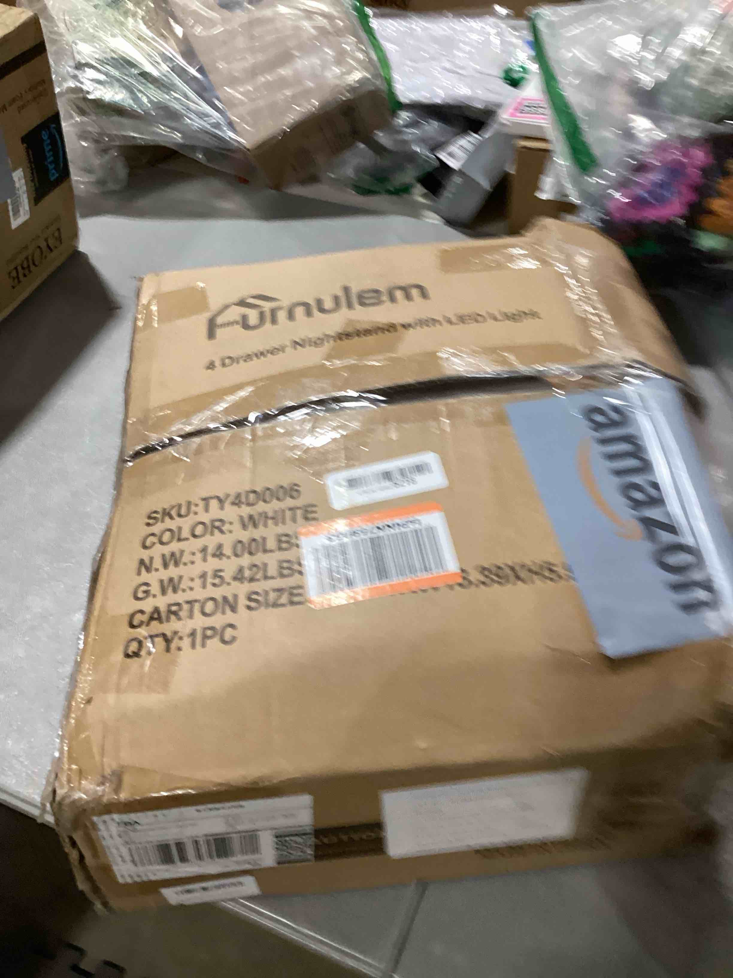 https://s3.amazonaws.com/lotting-images-prod/bidfta/PNK0367160_1730723044147.jpeg