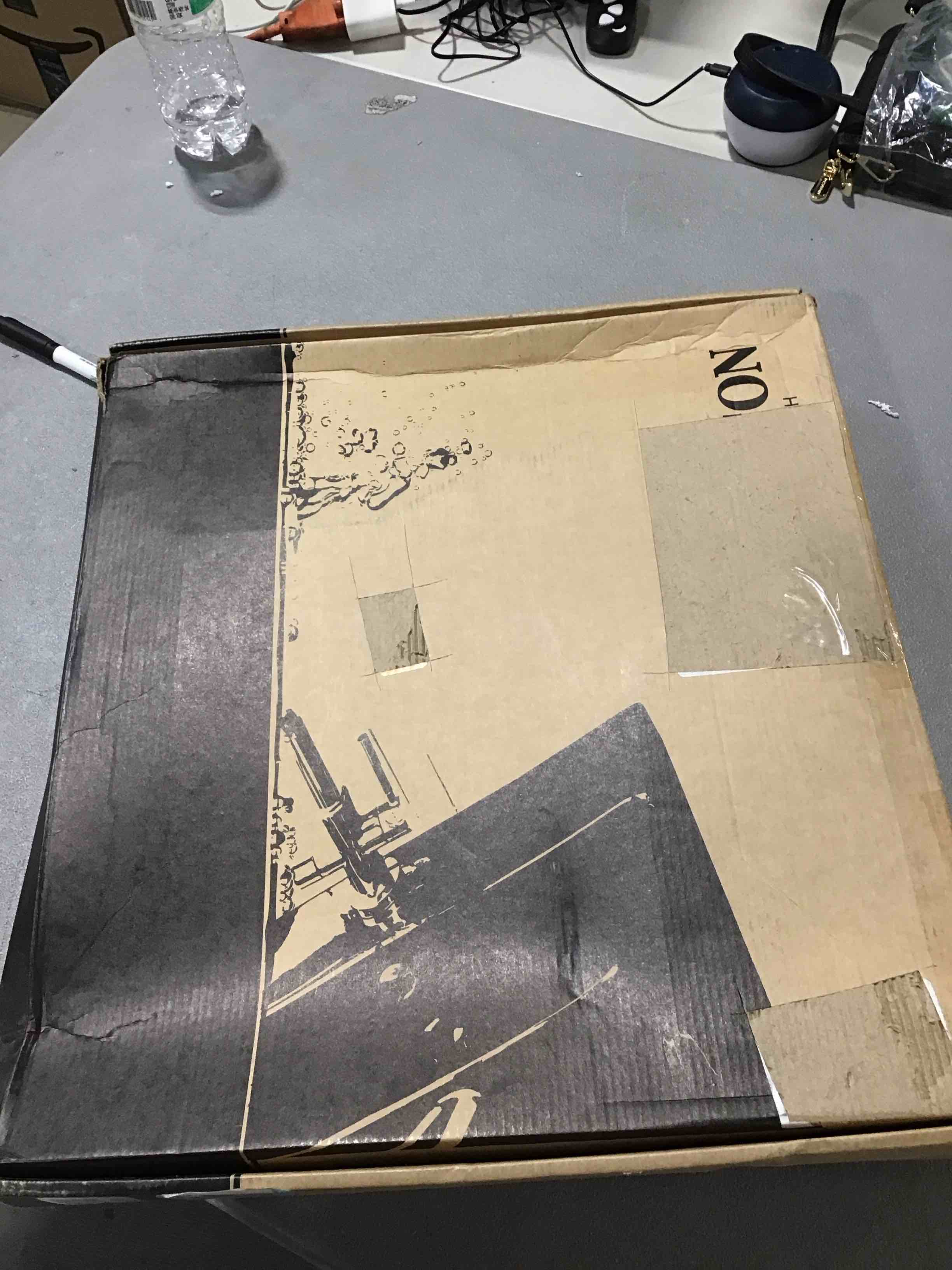 https://s3.amazonaws.com/lotting-images-prod/bidfta/PNK0367213_1730400322415.jpeg