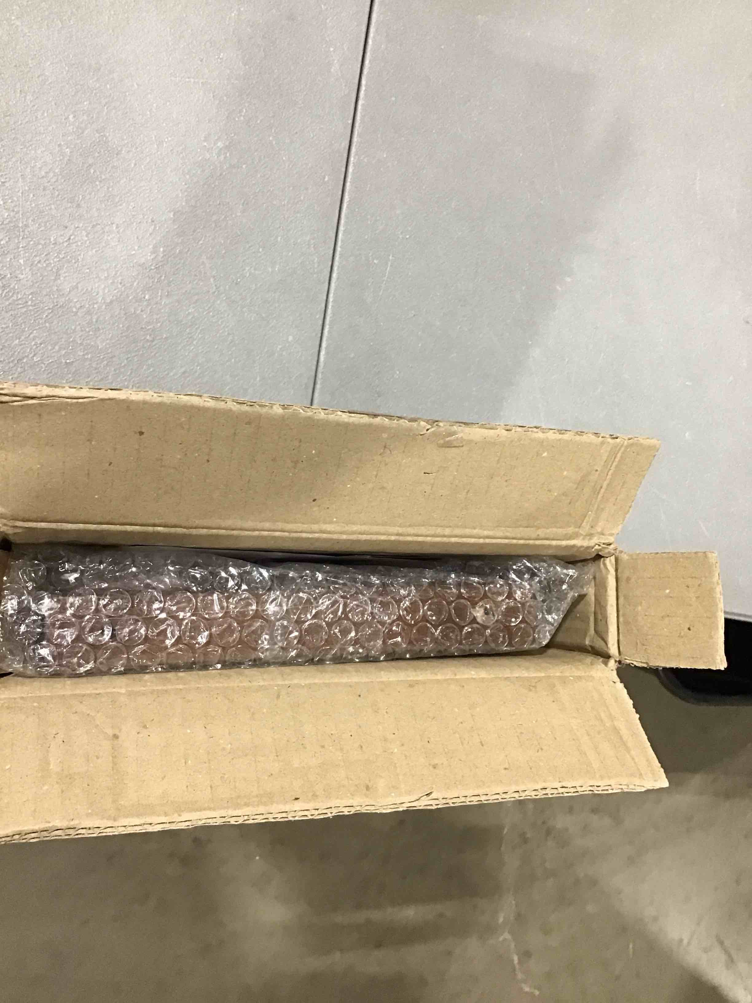 https://s3.amazonaws.com/lotting-images-prod/bidfta/PNK0367286_1730378486073.jpeg