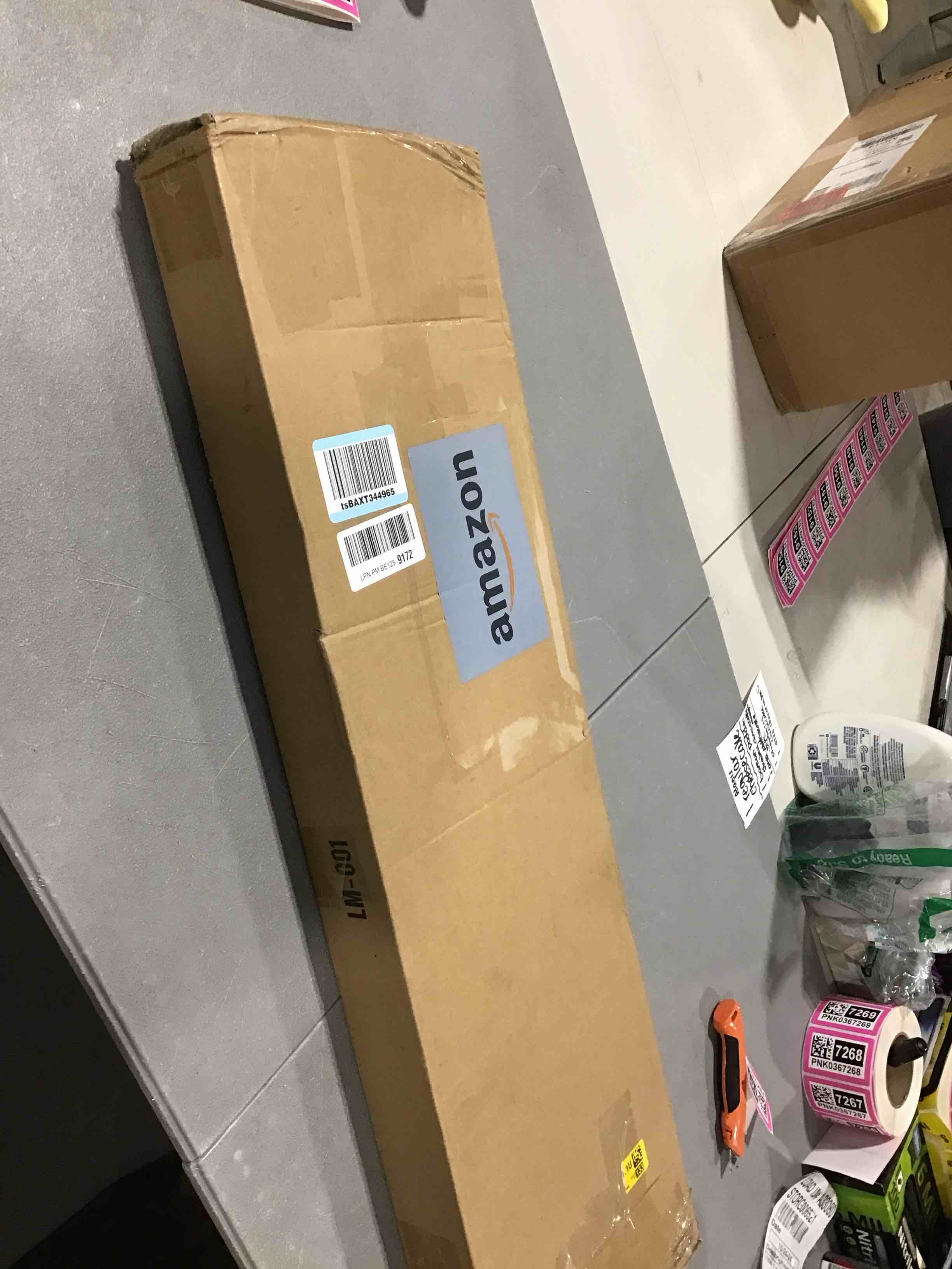 https://s3.amazonaws.com/lotting-images-prod/bidfta/PNK0367288_1730378769860.jpeg