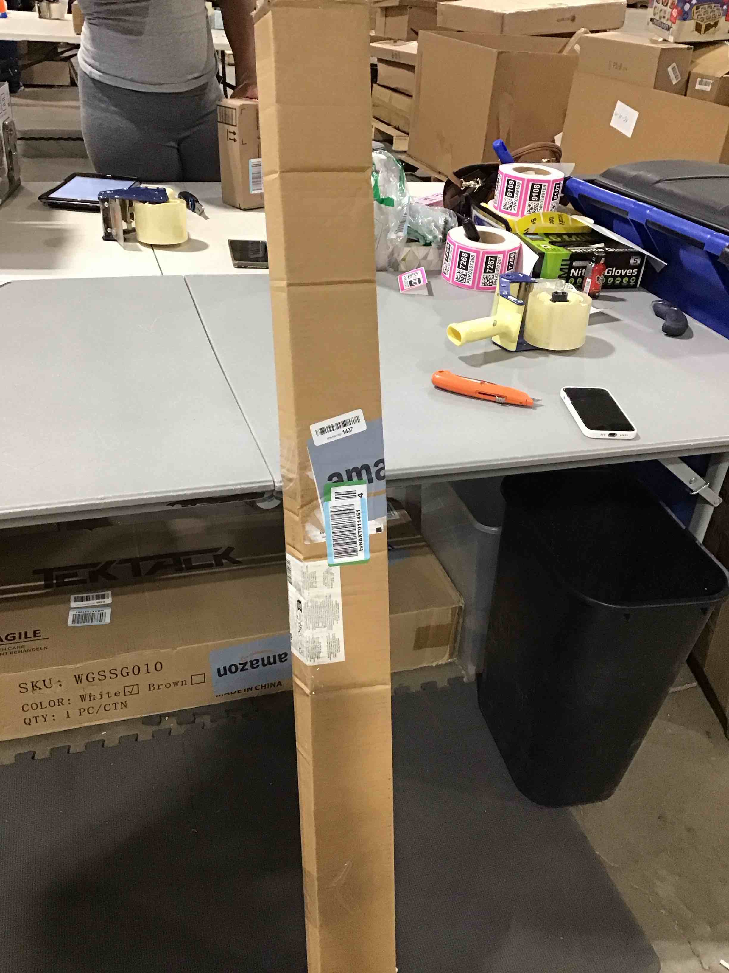 https://s3.amazonaws.com/lotting-images-prod/bidfta/PNK0367296_1730381221444.jpeg