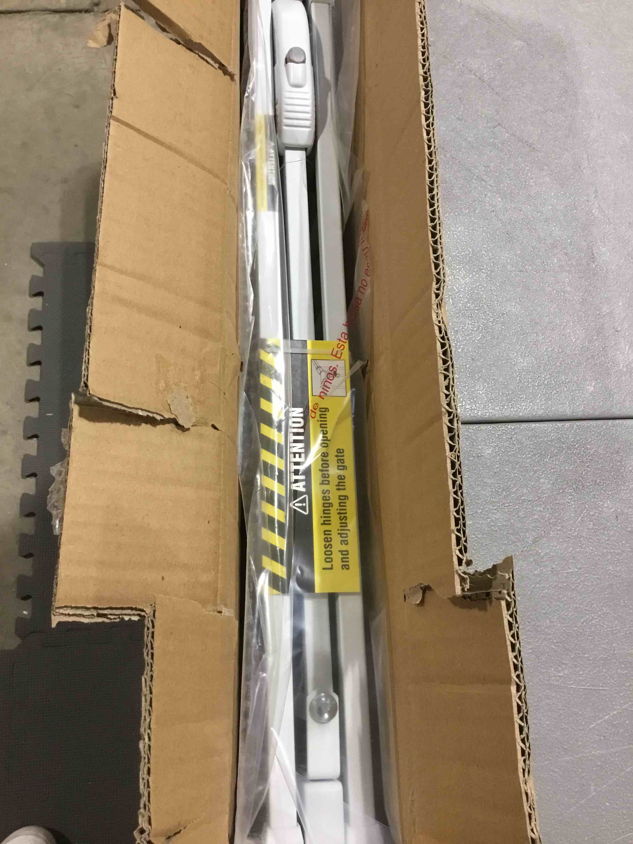 https://s3.amazonaws.com/lotting-images-prod/bidfta/PNK0367392_1730290622200.jpeg