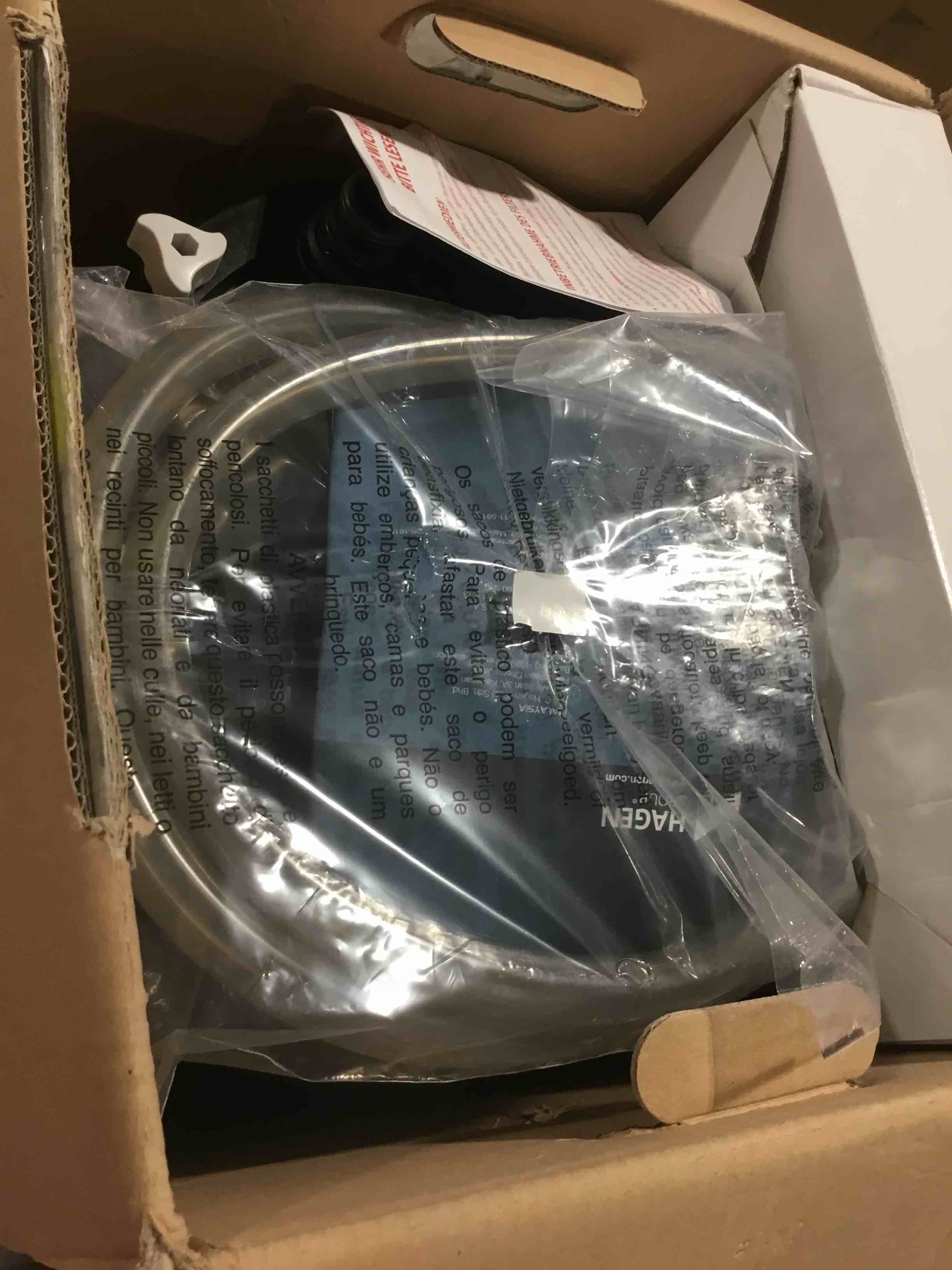 https://s3.amazonaws.com/lotting-images-prod/bidfta/PNK0367393_1730290381229.jpeg
